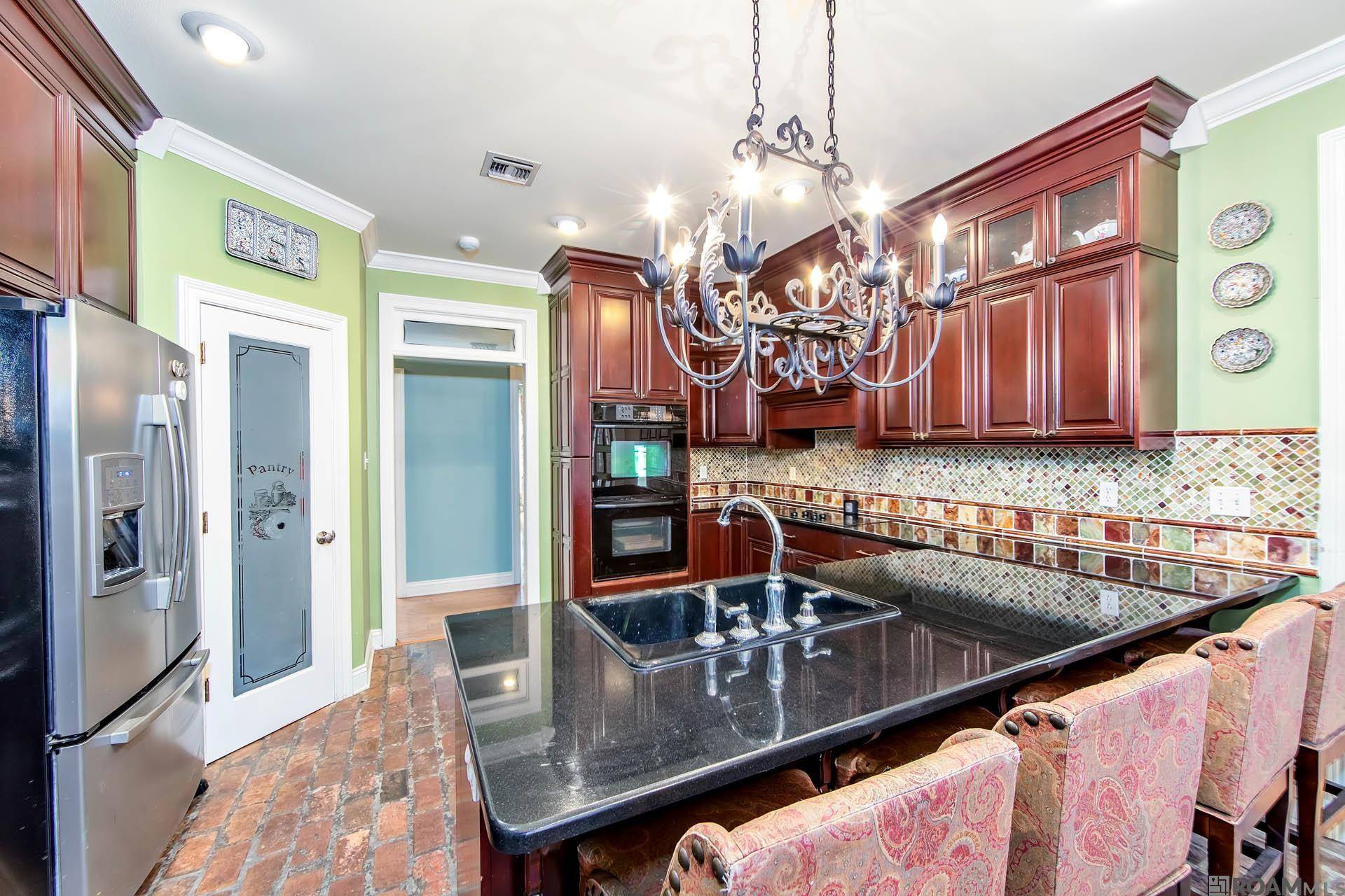 Raceland, LA 70394,175 Breaux St