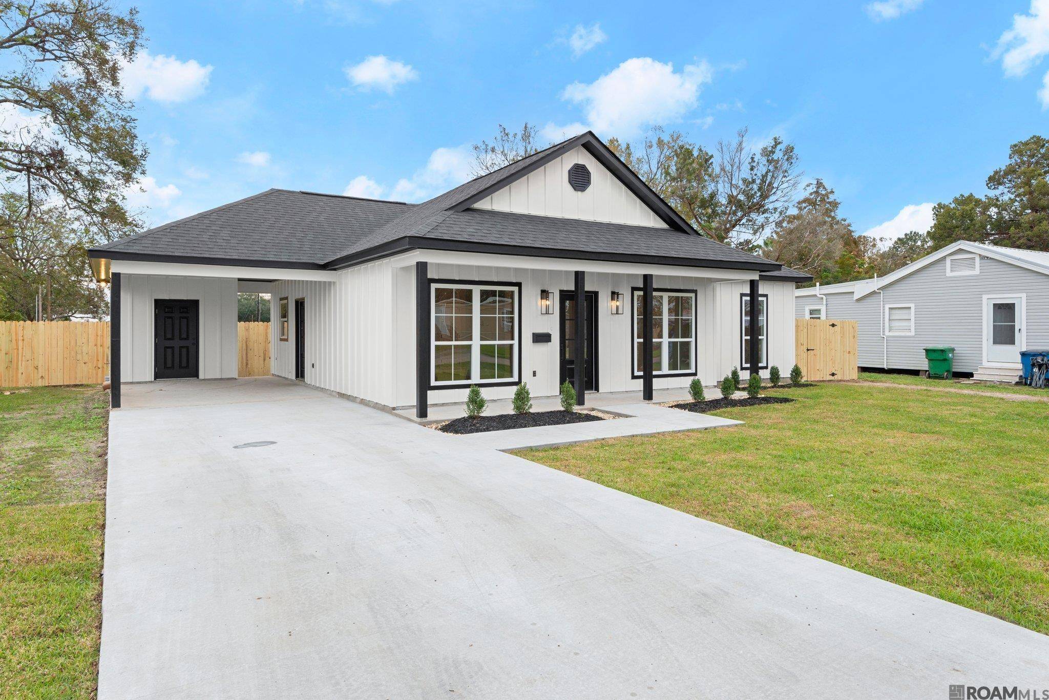 Donaldsonville, LA 70346,105 Oak St