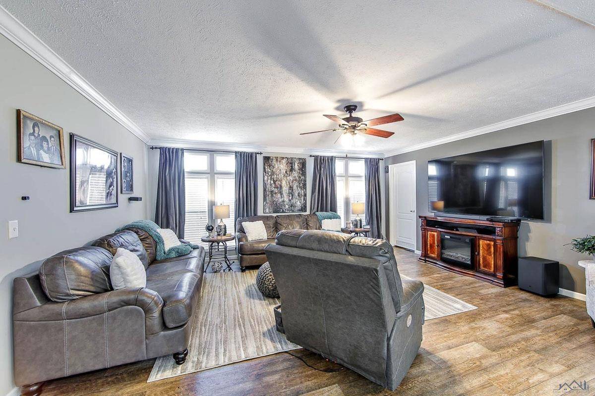 Thibodaux, LA 70301,979 Highway 3185 ##199