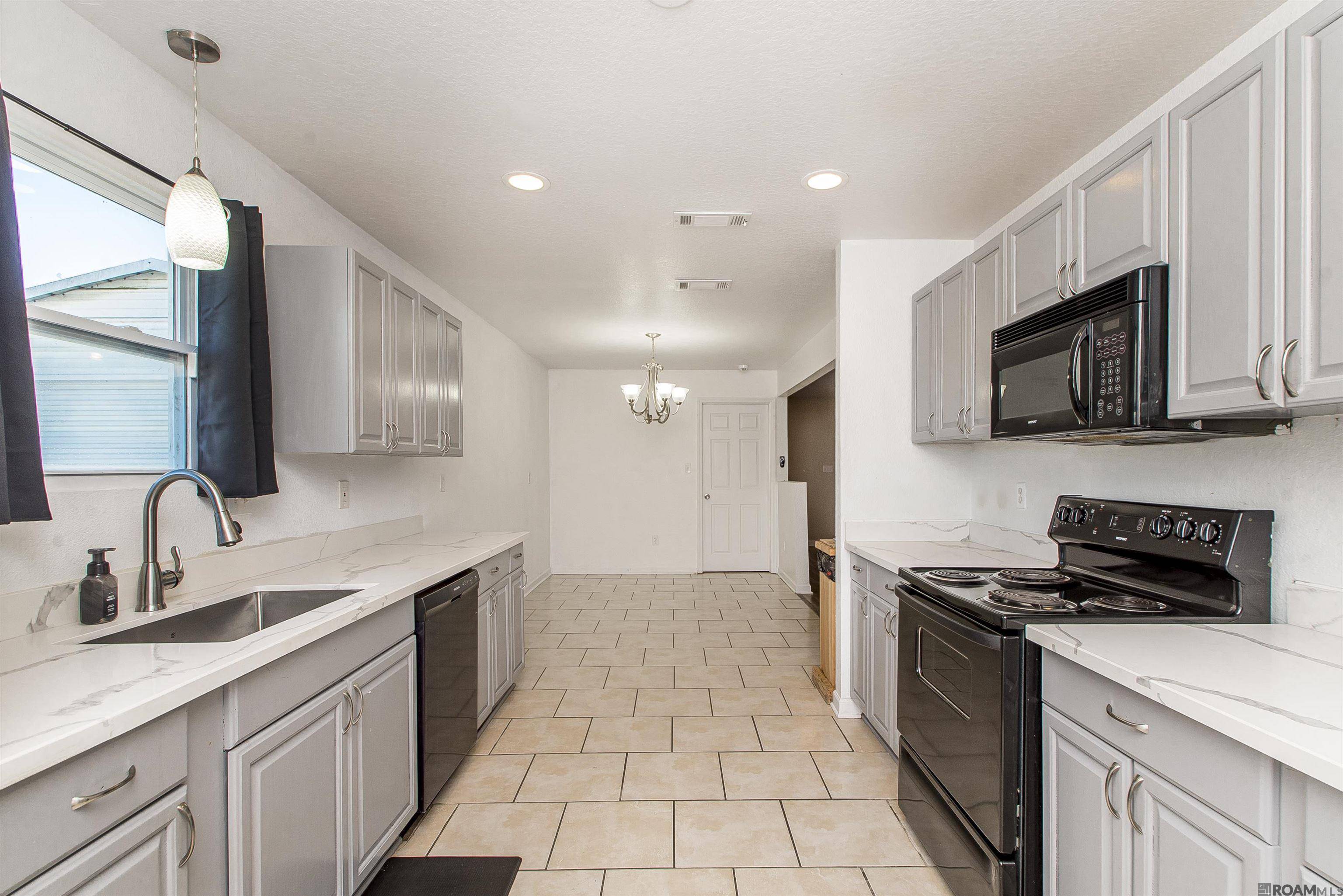 Meraux, LA 70075,3105 Legend Street