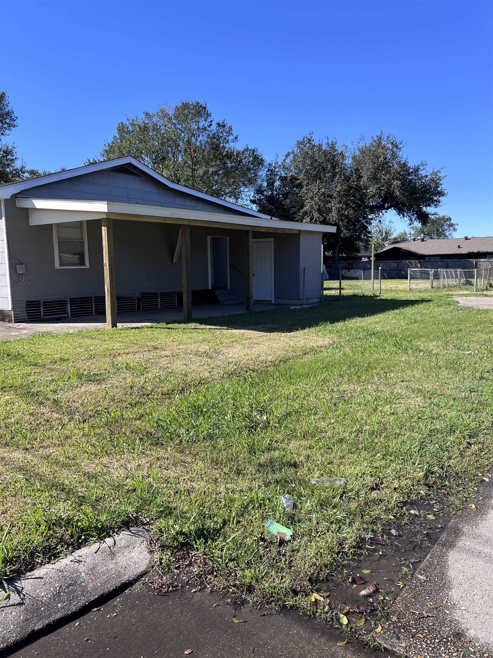 Houma, LA 70363,219 Patterson St