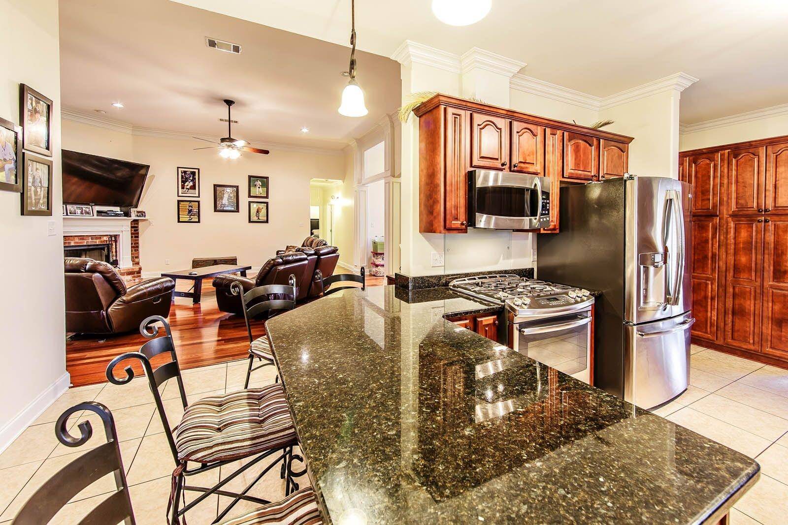 Houma, LA 70360,272 Tulip Dr