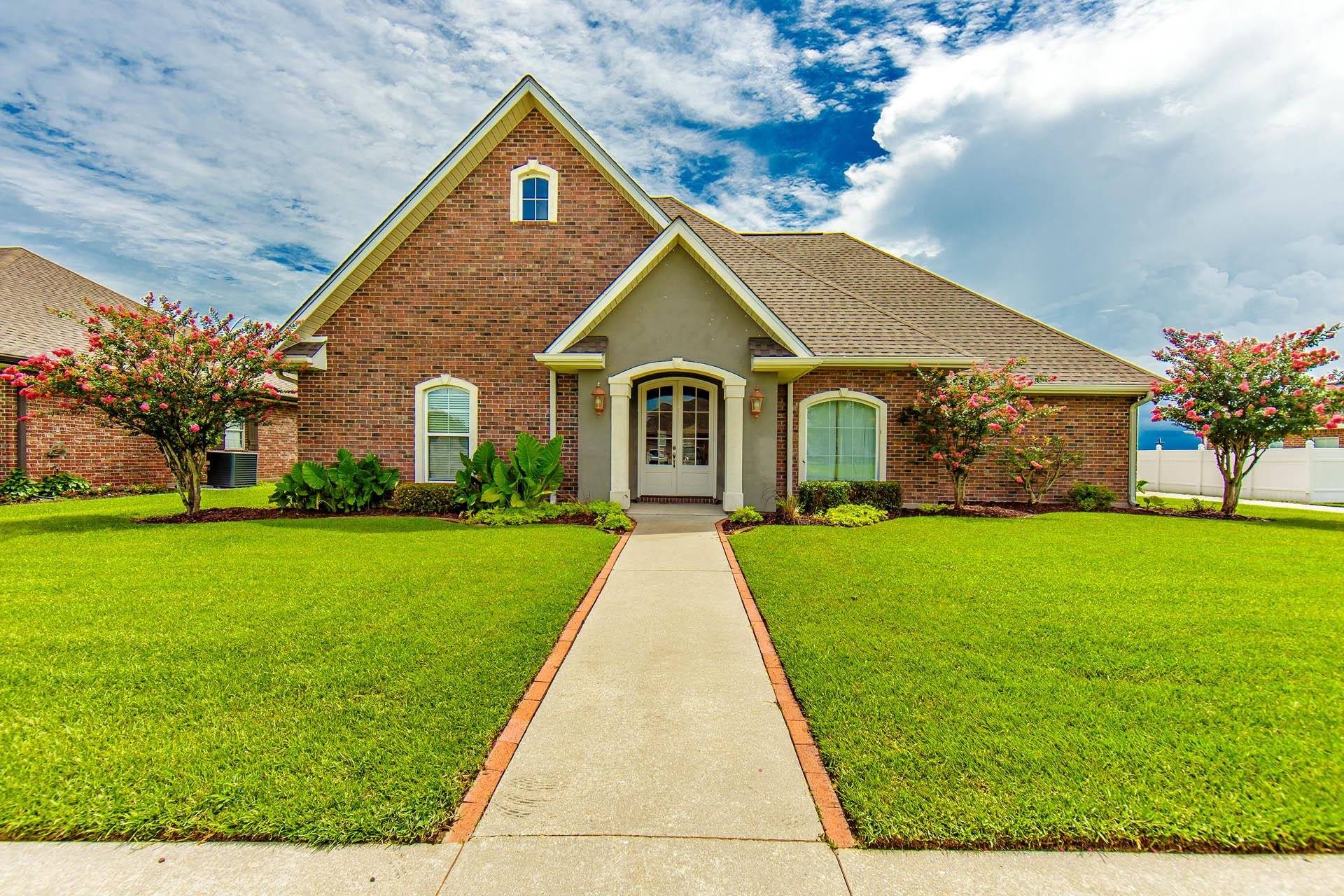 Houma, LA 70360,477 Cougar Drive