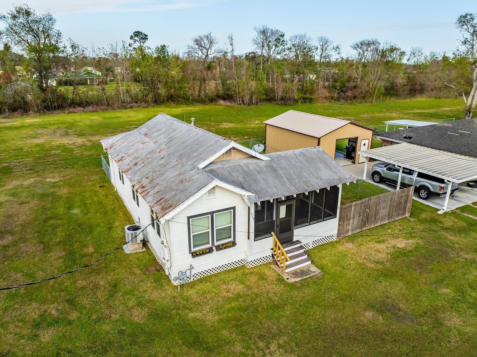 Houma, LA 70364,117 Sharlene St