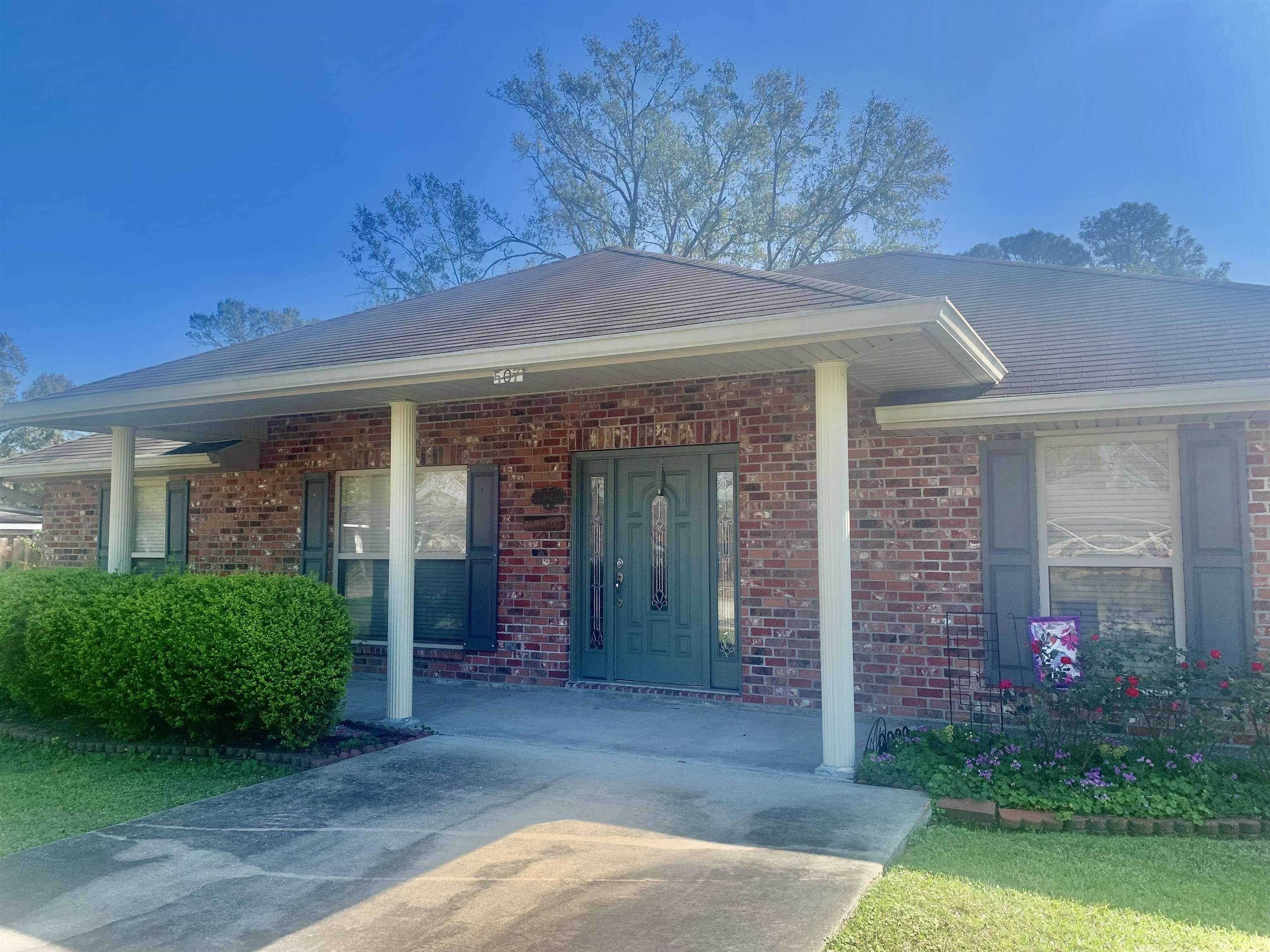 Patterson, LA 70392,1136 Lee St