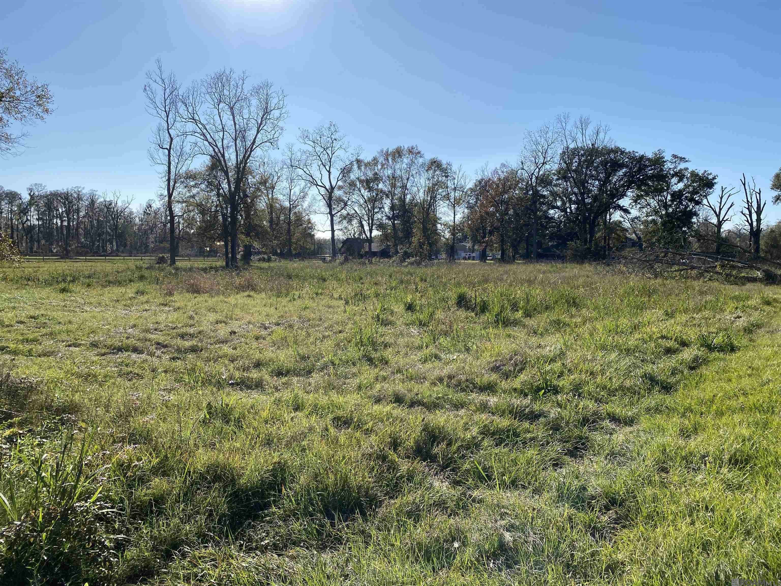 St Amant, LA 70774,10013 E La Hwy 936