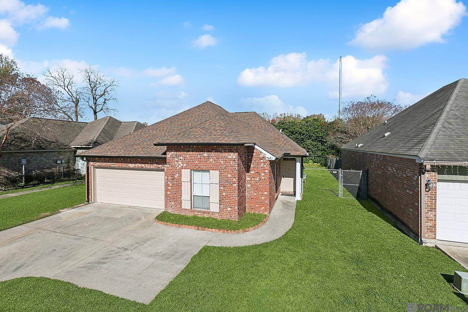Baton Rouge, LA 70819,7851 Essen Cove Dr