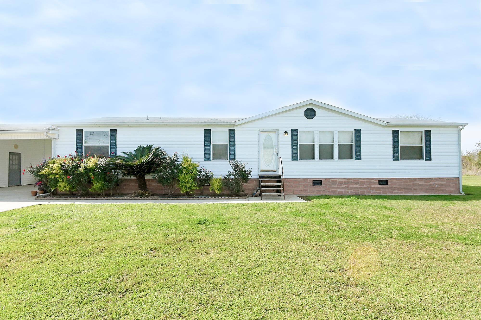 Schriever, LA 70395,214 Blakefield Dr