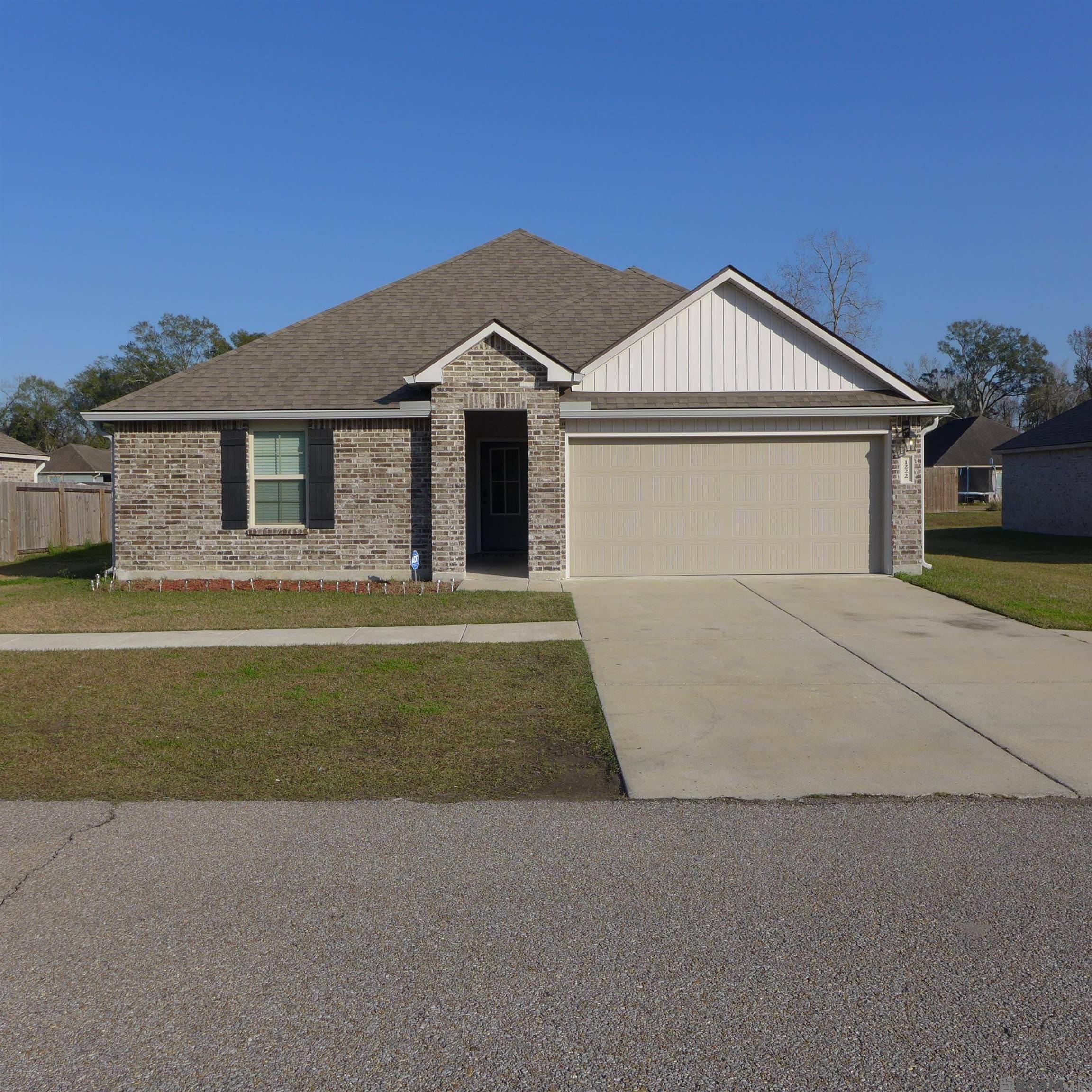 Gonzales, LA 70737,1222 S Pecan Grove Ave