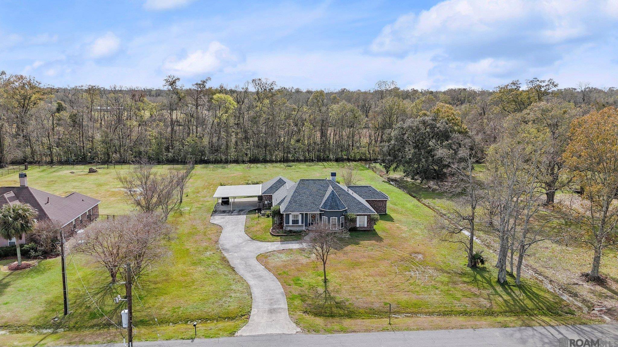 Gonzales, LA 70737,42450 Ron St