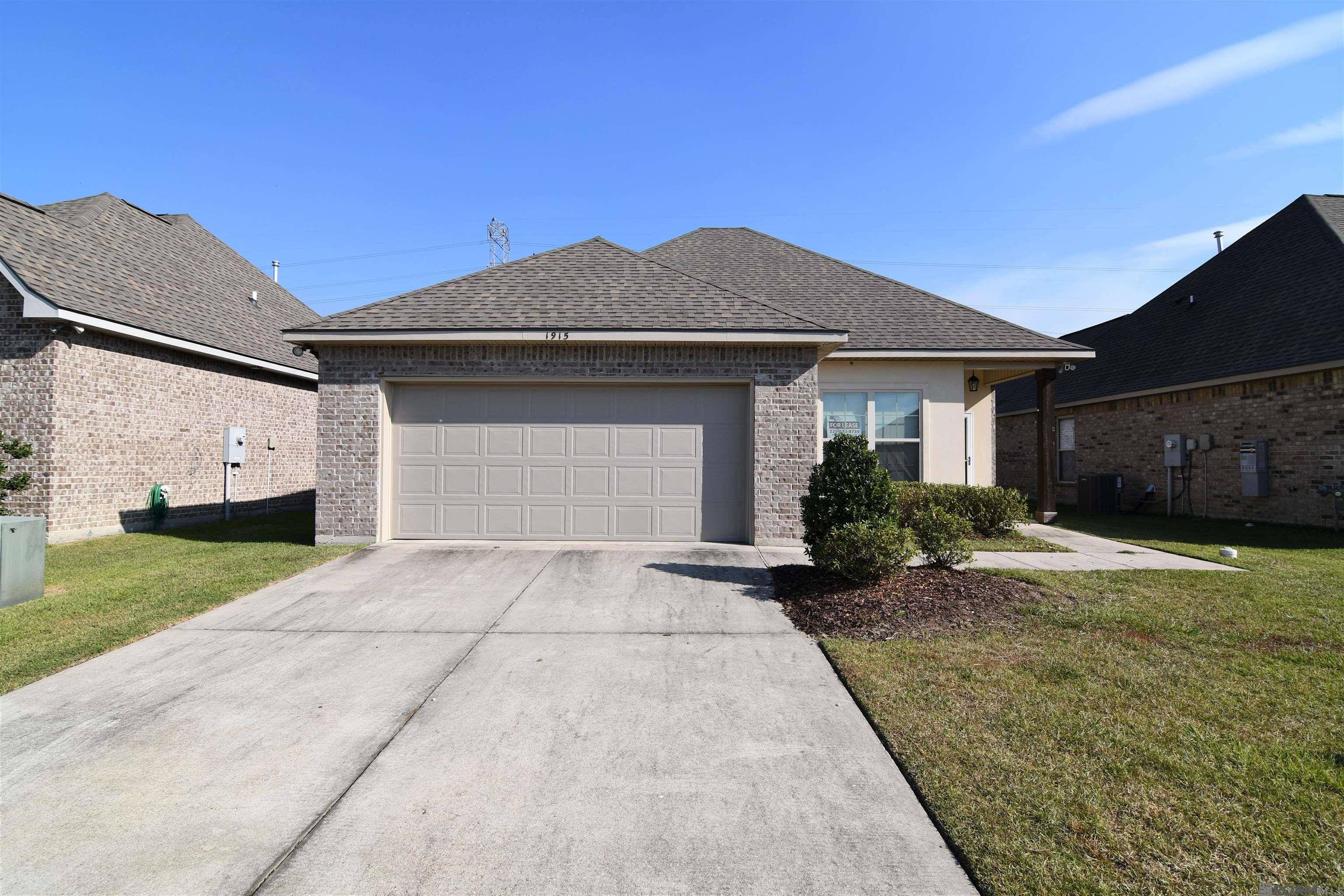 St Gabriel, LA 70776,1915 Oakwood Dr