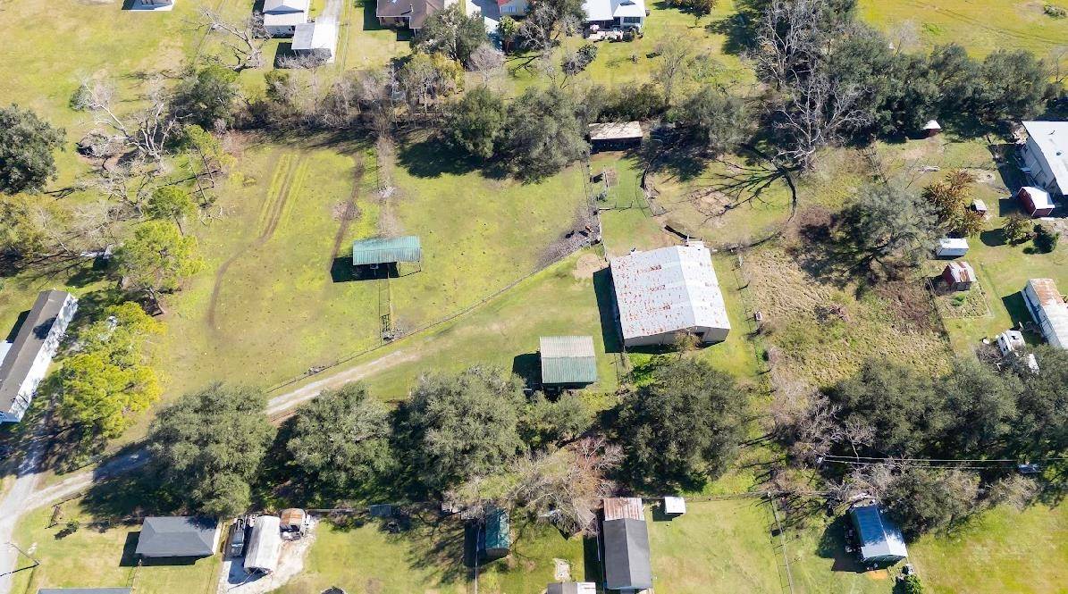 Labadieville, LA 70372,201 Oak St