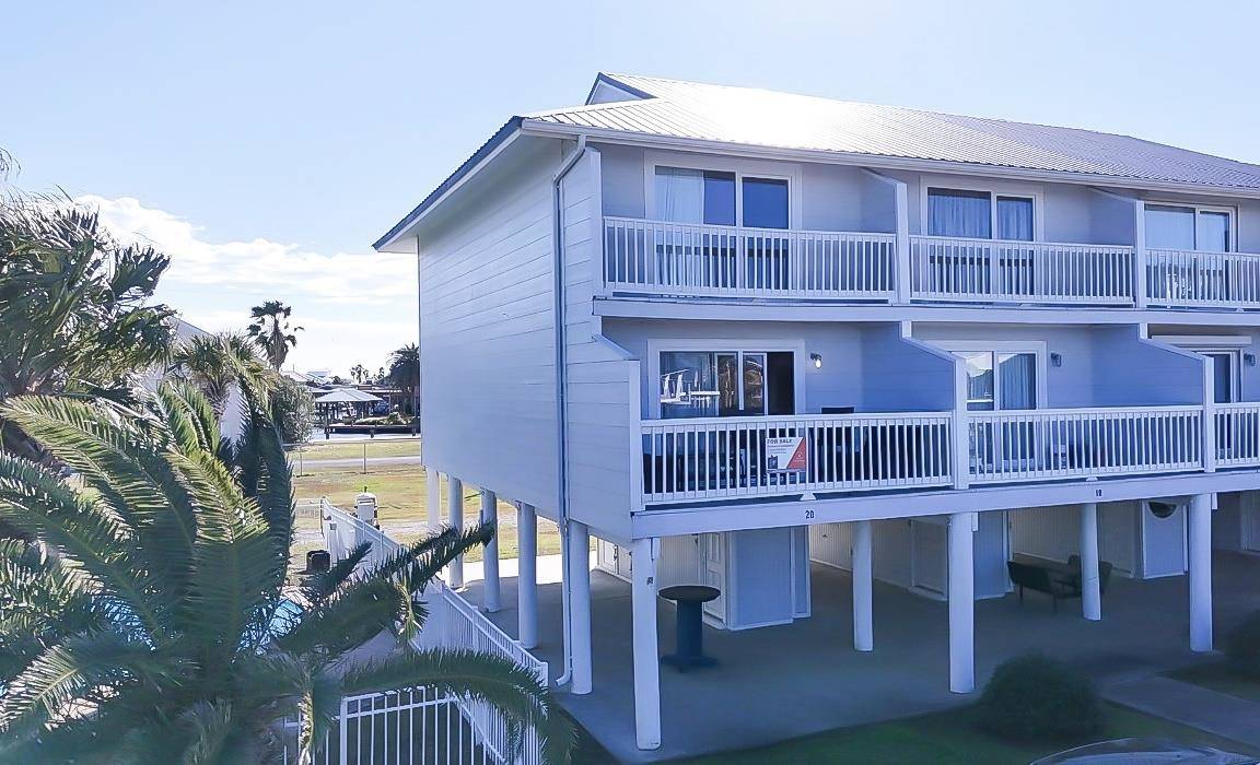 Grand Isle, LA 70358,411 Admiral Craik Dr ##20