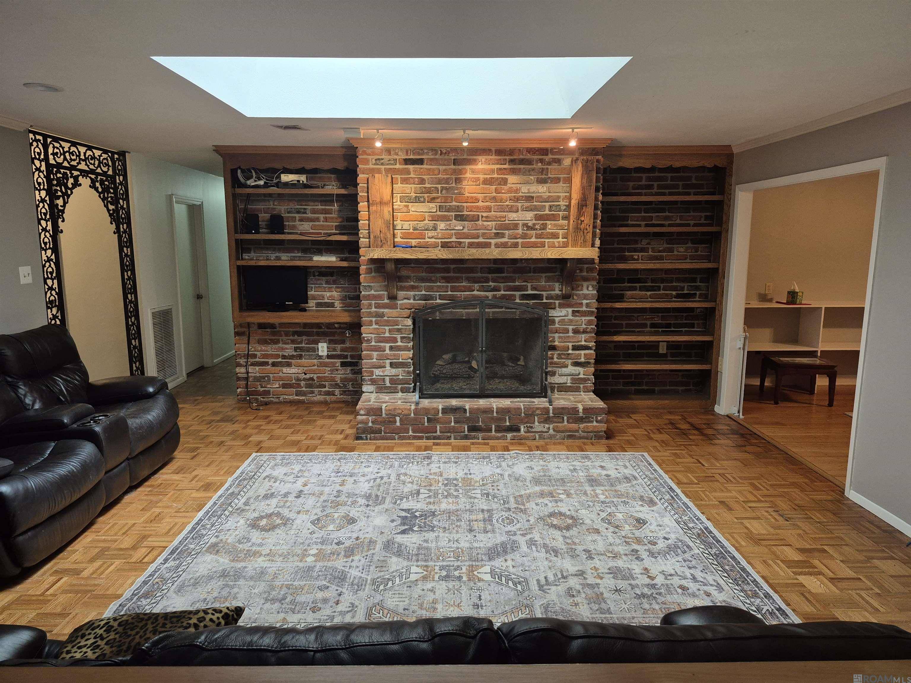 Baton Rouge, LA 70808,5293 Chenango Dr
