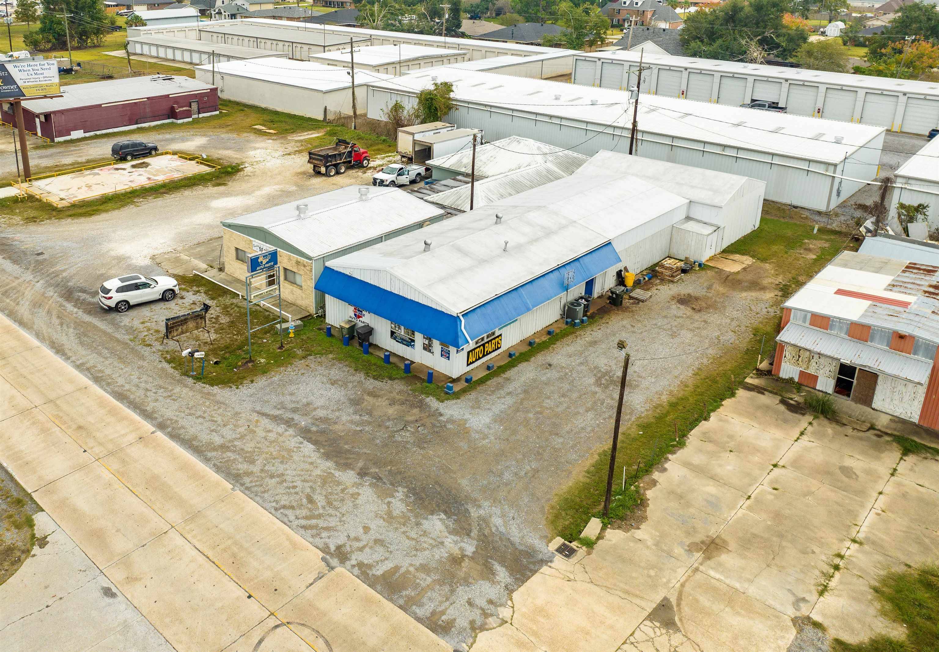 Houma, LA 70364,118 North Hollywood Road