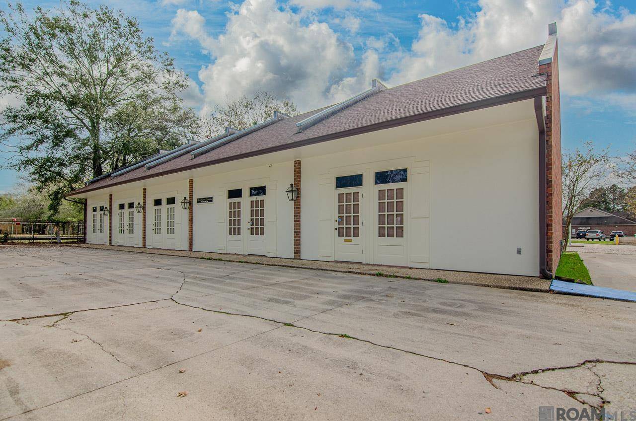 Baton Rouge, LA 70814,4910 Monticello Blvd