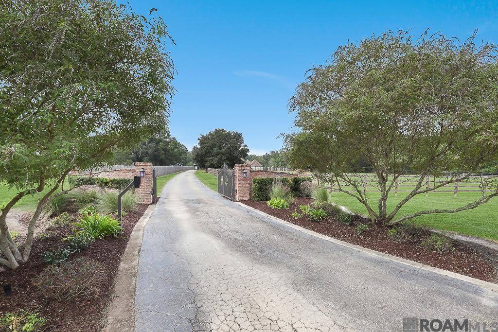 Central, LA 70714,14247 Blackwater Rd