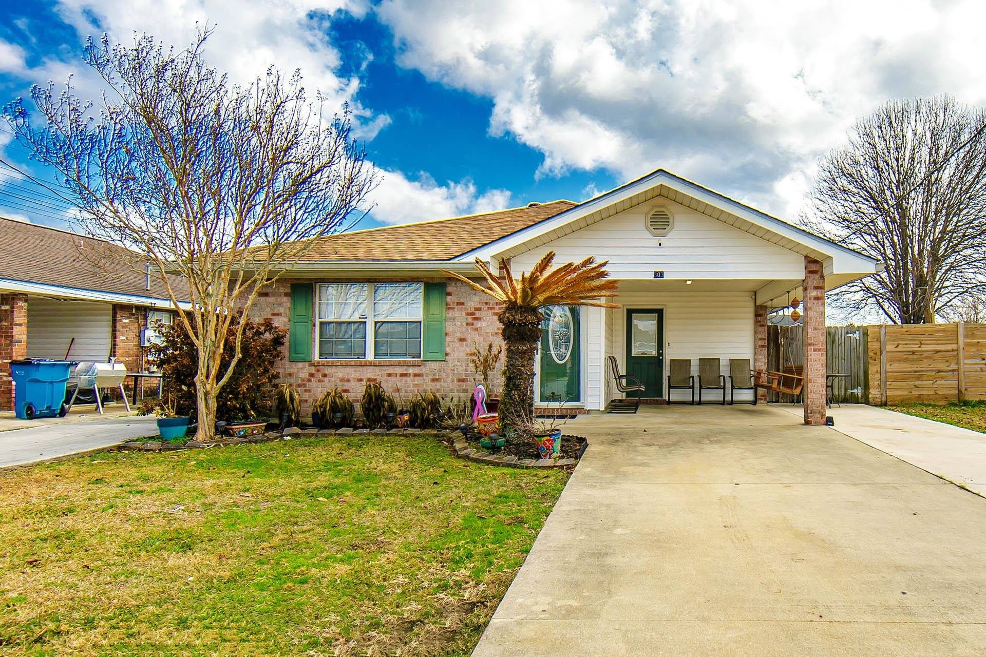 Patterson, LA 70352,303 Camille Dr