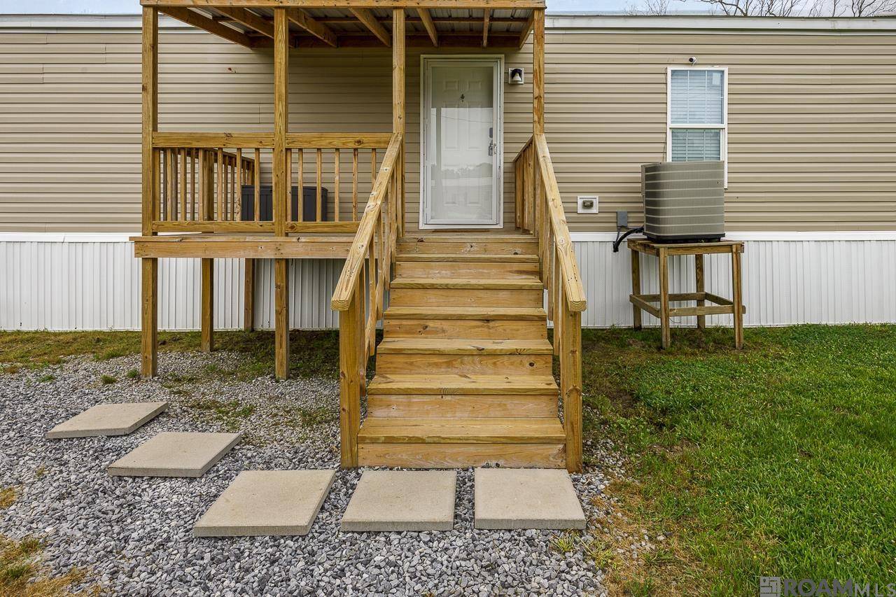 Sorrento, LA 70778,8323 Amanda St