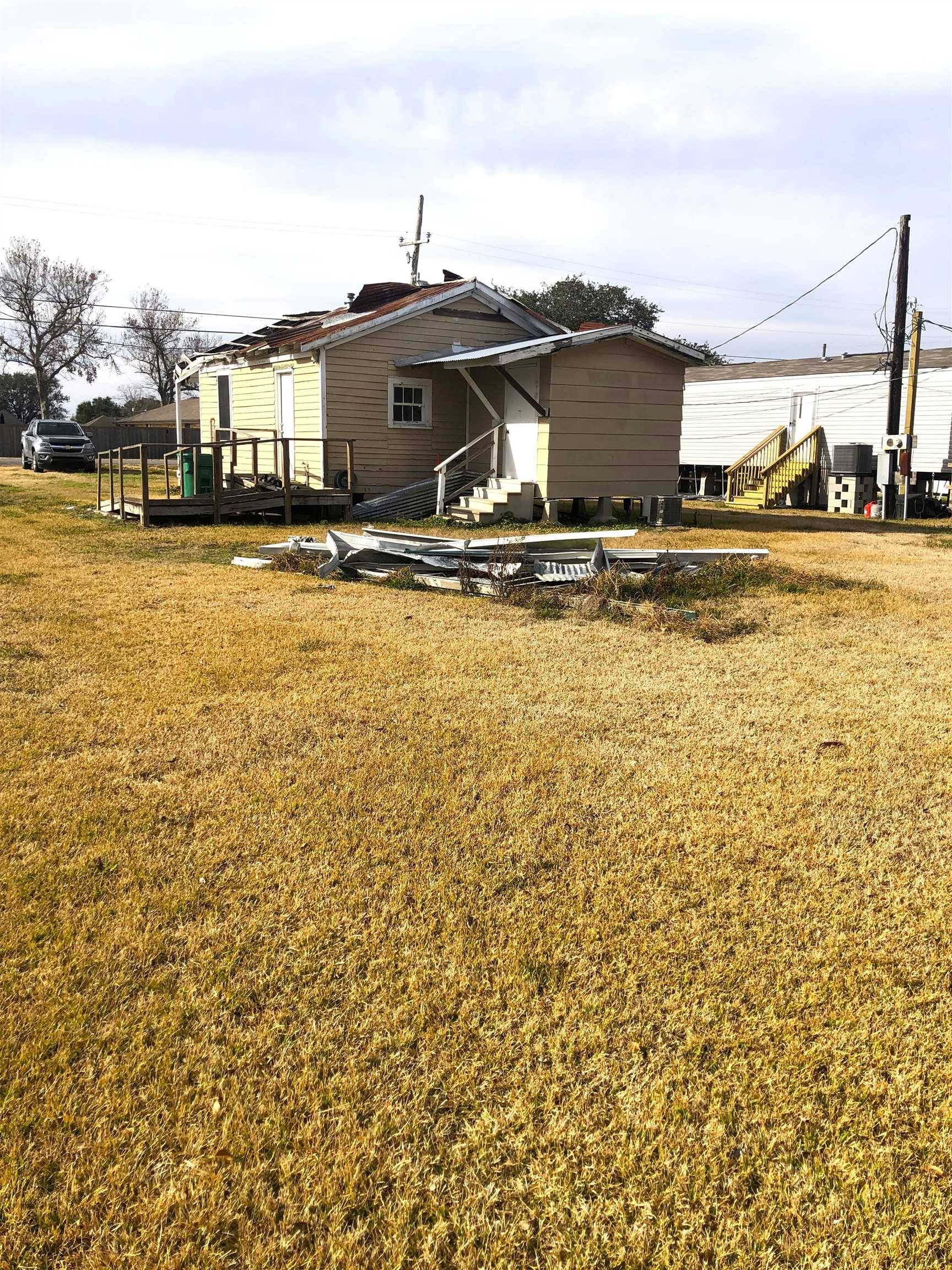 Thibodaux, LA 70301,2305 St Bernard St