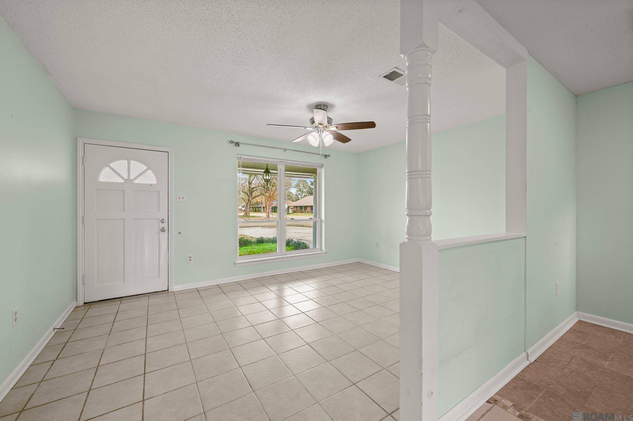 Saint George, LA 70810,13546 E Jolissaint Dr