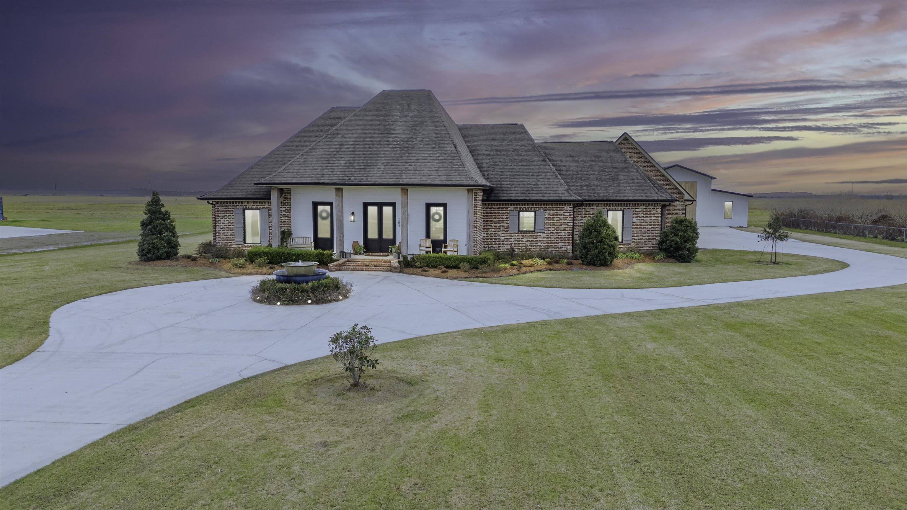 Mathews, LA 70375,284 Highway 654