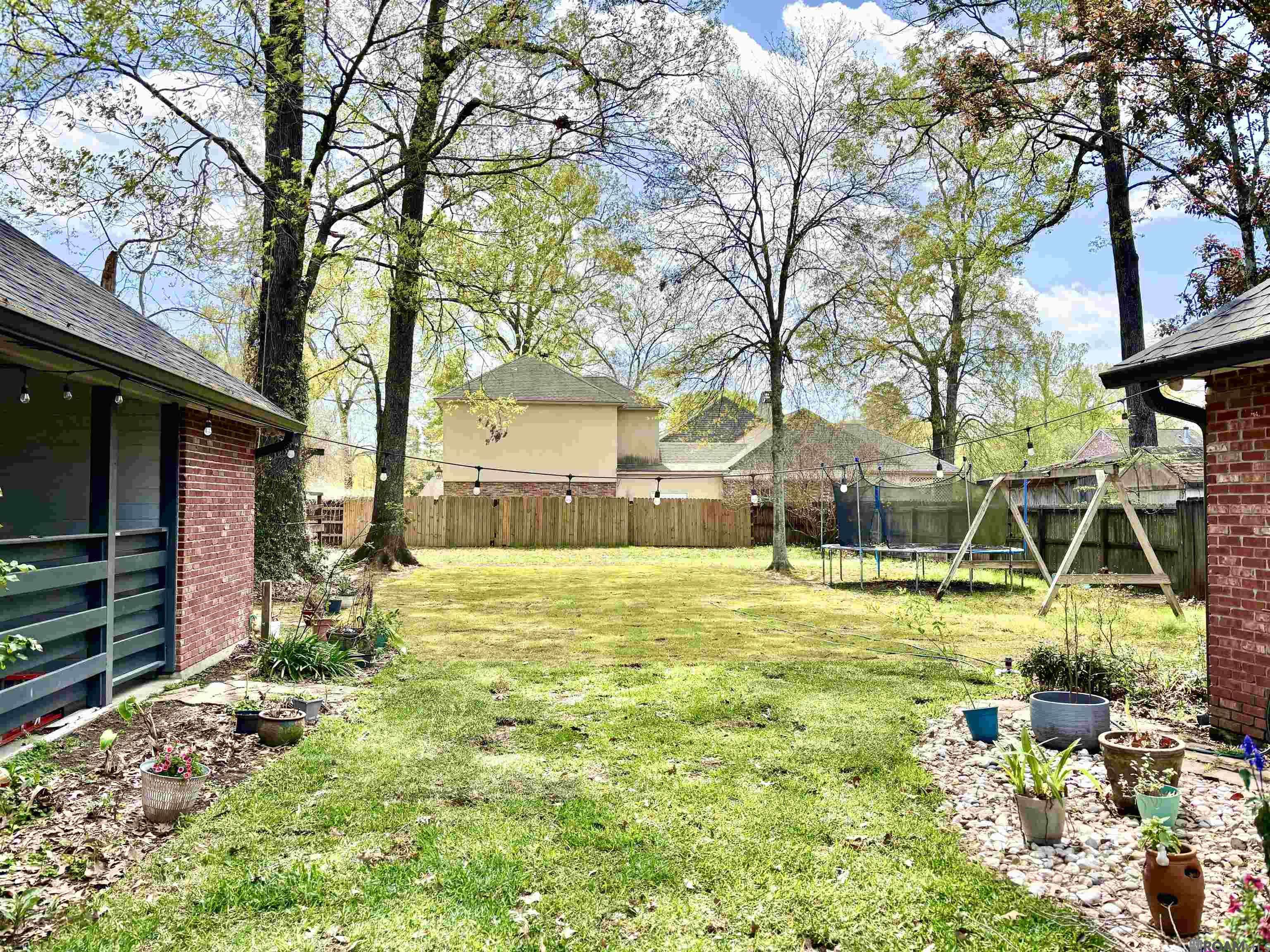 Baton Rouge, LA 70817,18534 Old Trace Dr