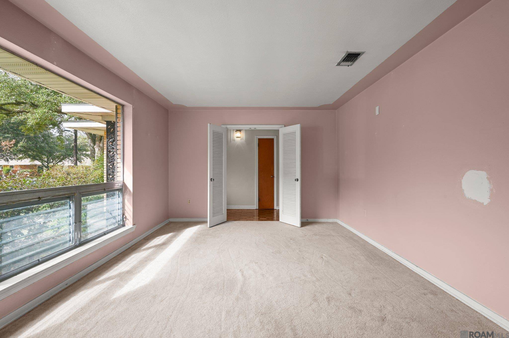 Saint George, LA 70810,12025 Chester Dr