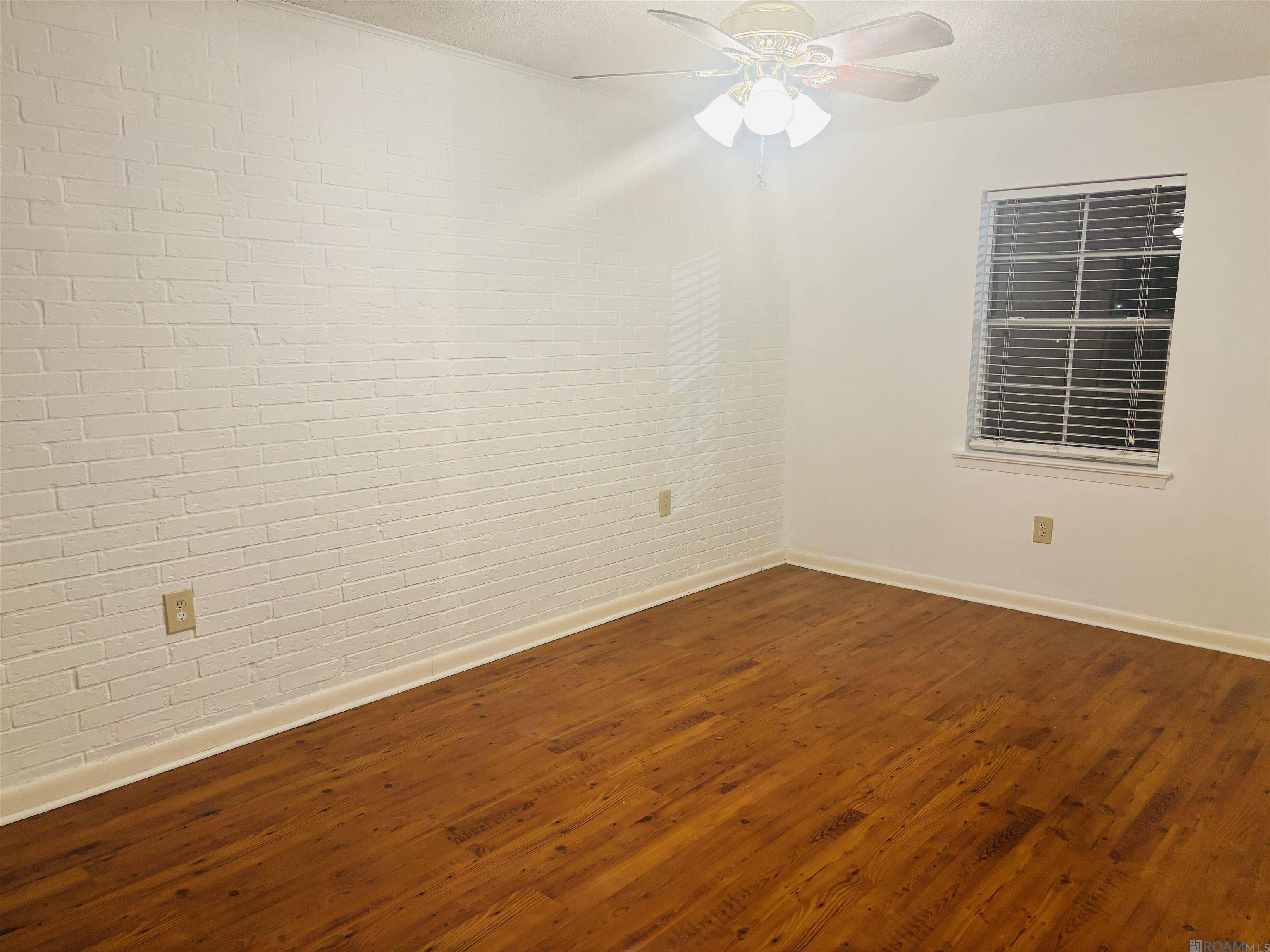 Baton Rouge, LA 70806,4735 Government St ##222