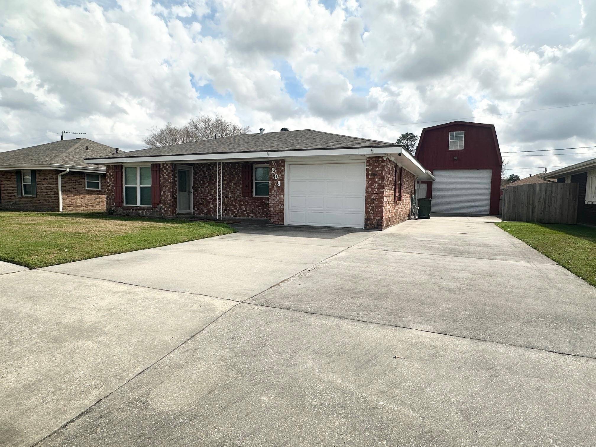 Houma, LA 70364,208 Westview Drive
