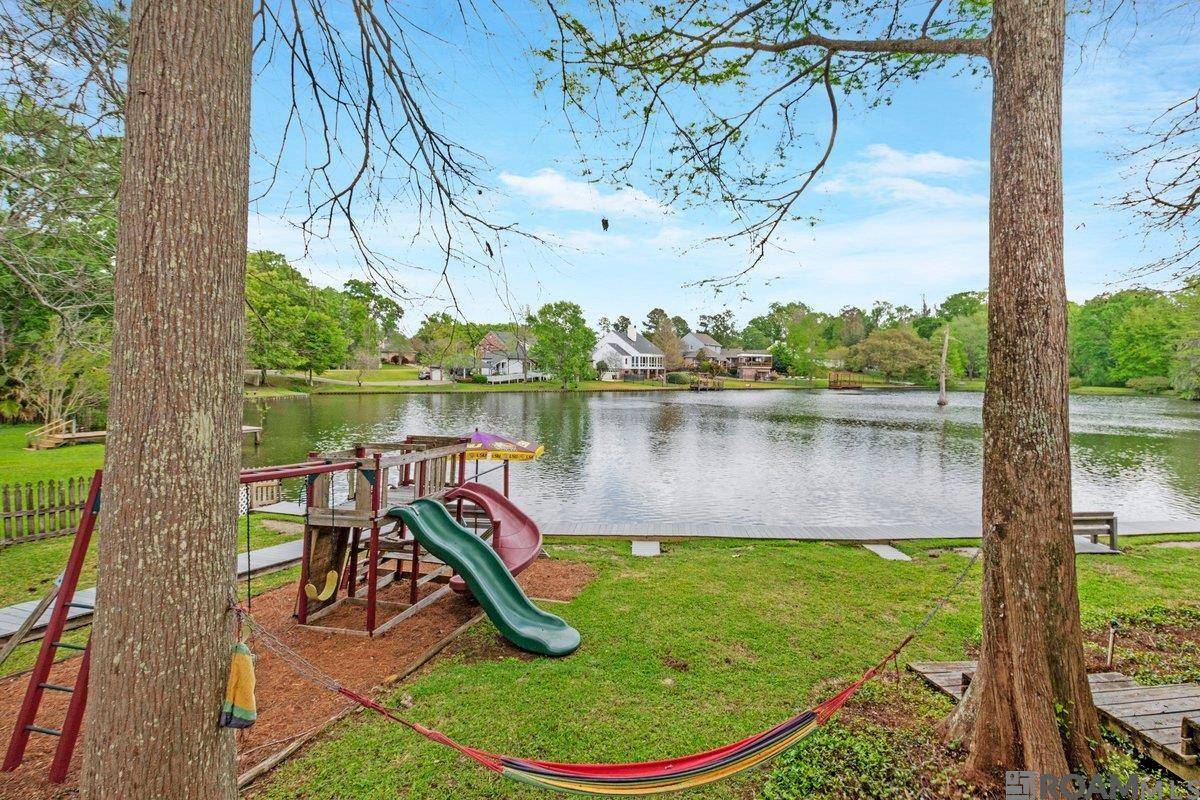 Baton Rouge, LA 70810,366 Shady Lake Pkwy