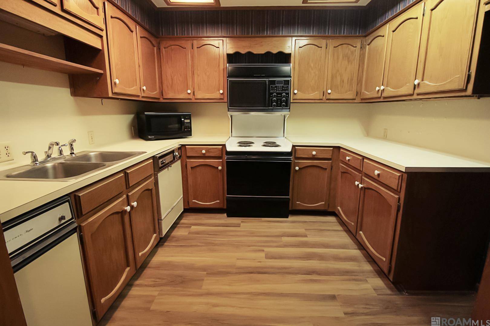 Baton Rouge, LA 70816,2455 Aubin Ln