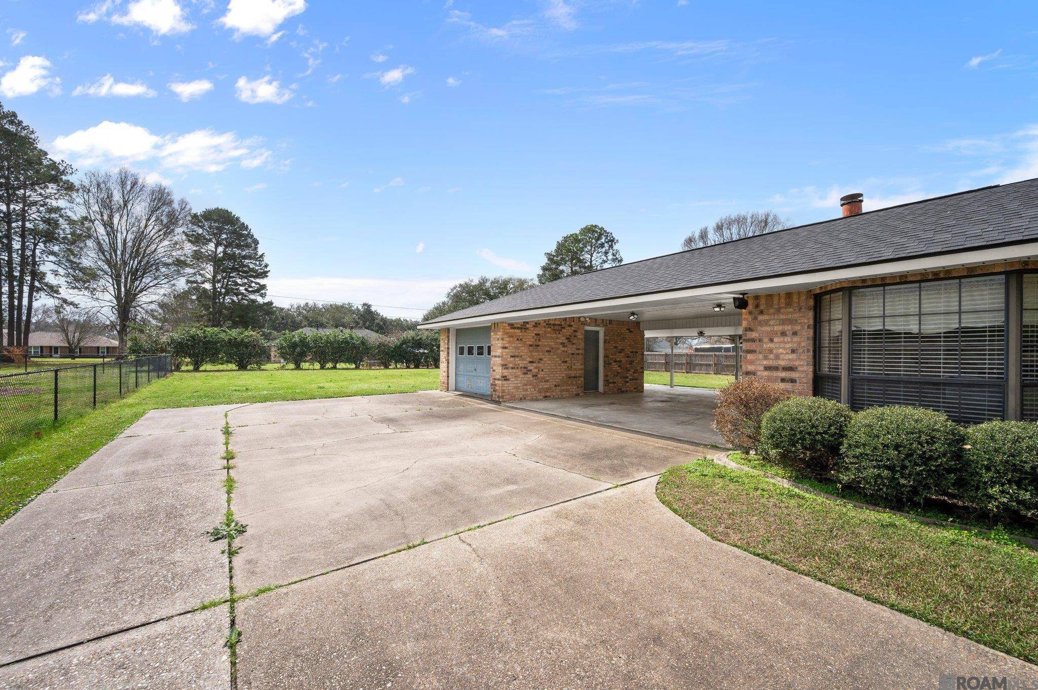 Prairieville, LA 70769,37211 Miller St