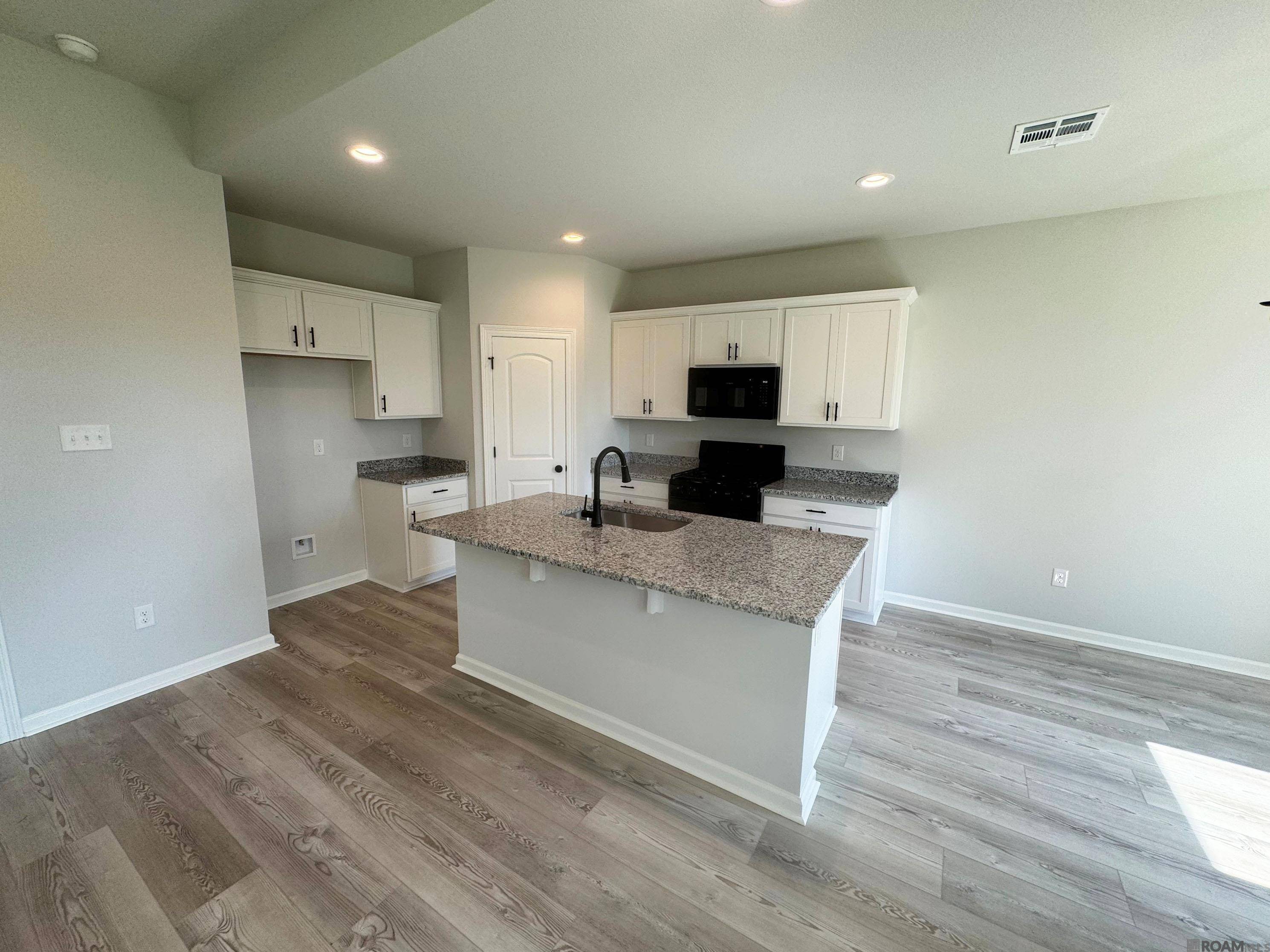 Walker, LA 70785,32562 White Bloom Ln