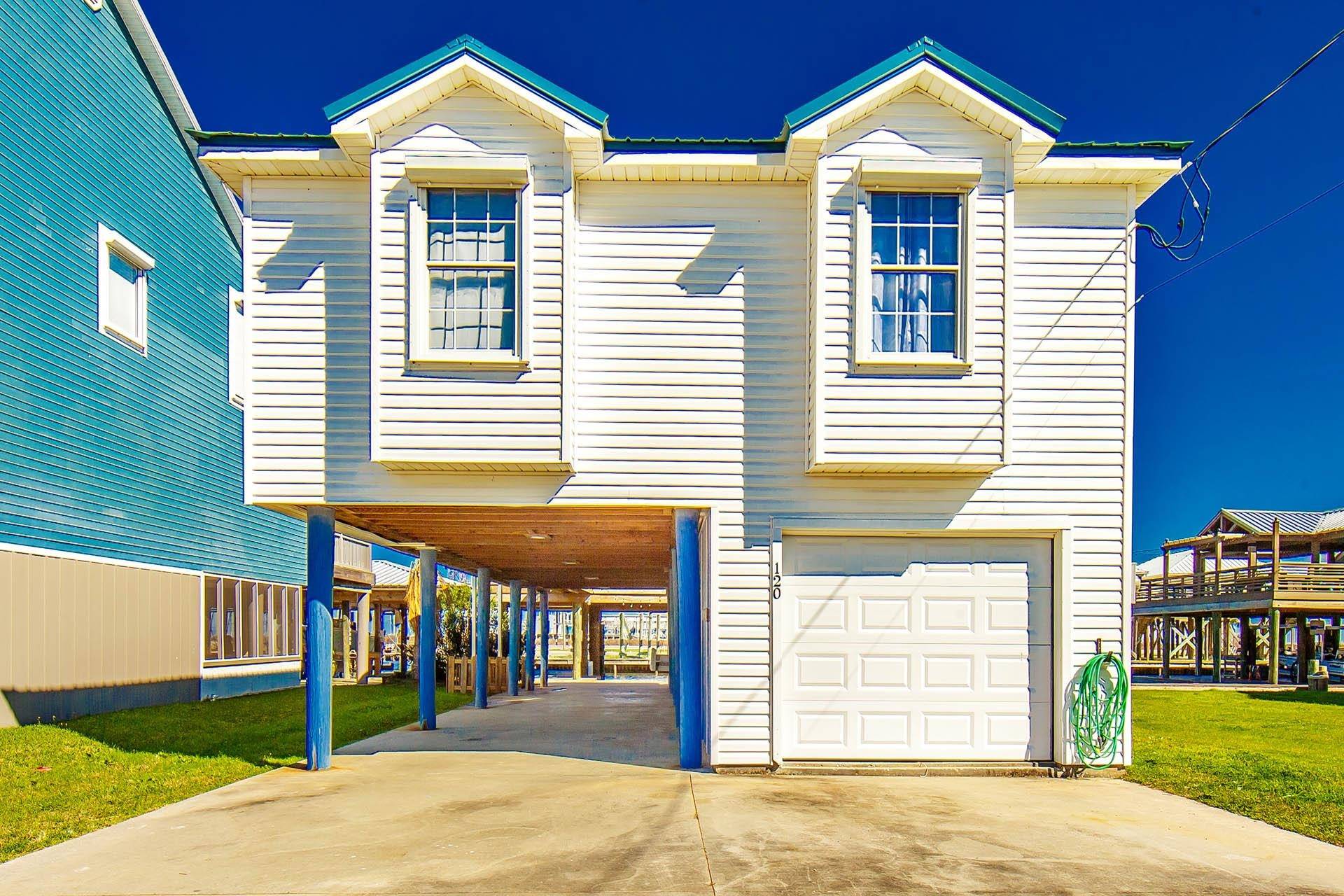 Golden Meadow, LA 70357,120 Melancon Dr