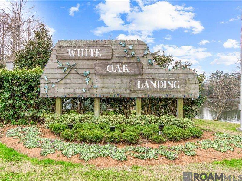 Saint George, LA 70817,5318 Woodlake Dr