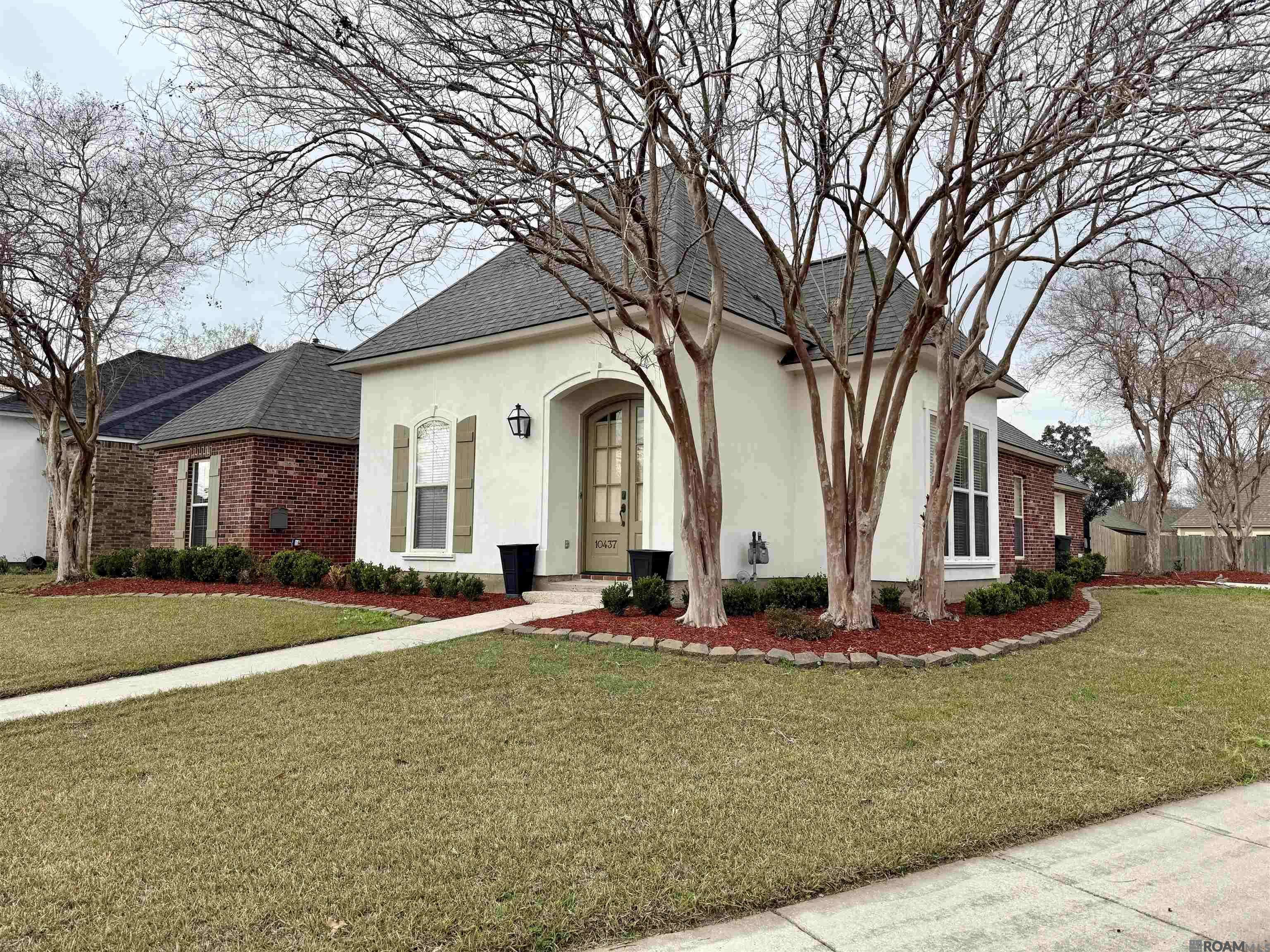 Saint George, LA 70810,10437 Springridge Ave