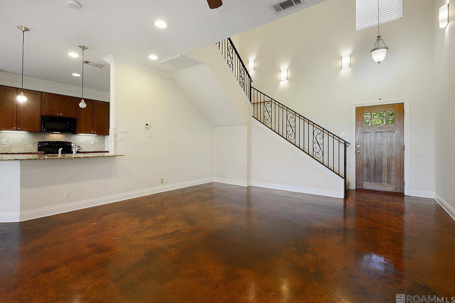 Baton Rouge, LA 70820,8000 Stonelake Village Ave ##105