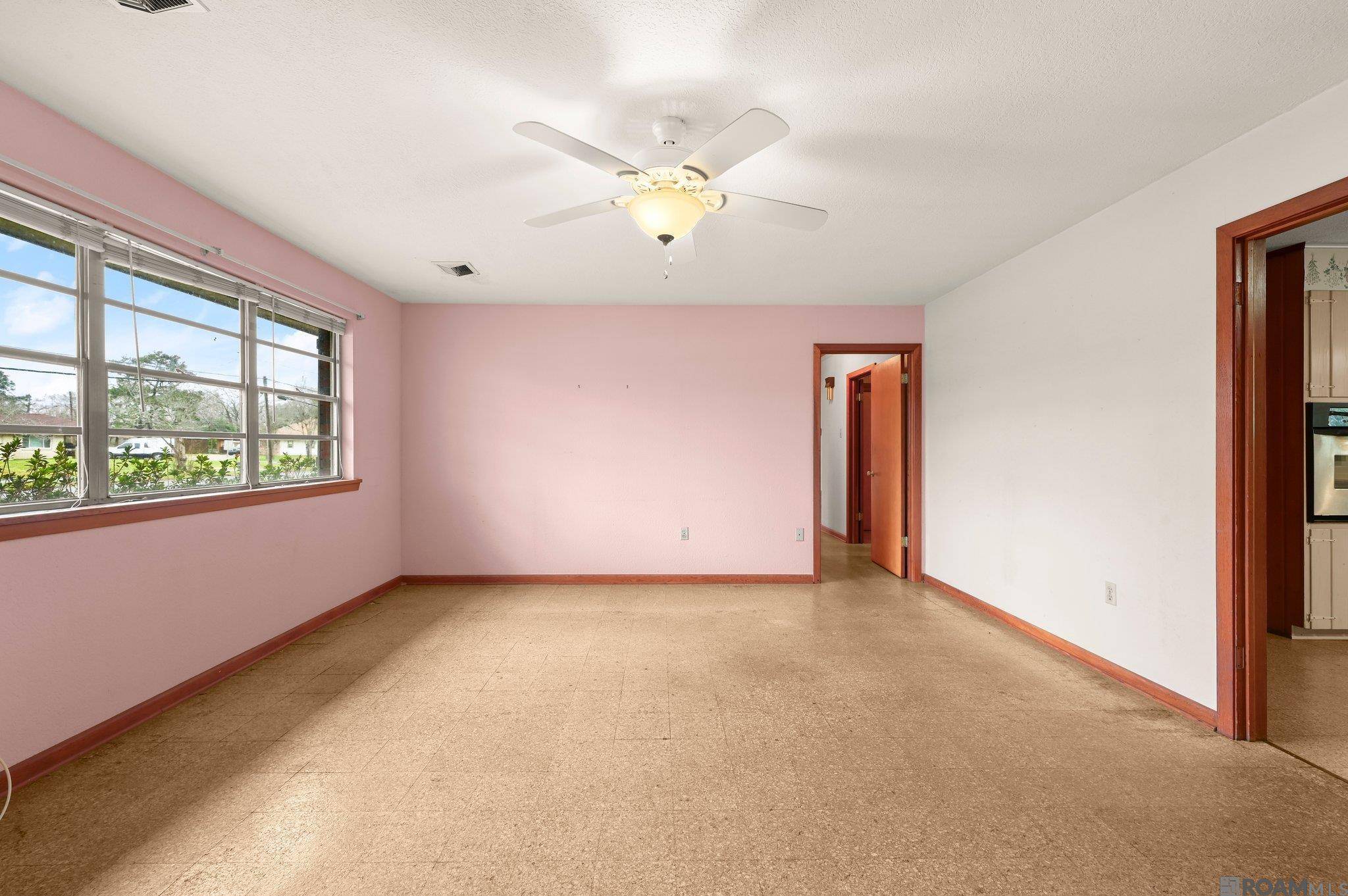 Baton Rouge, LA 70811,8652 Sharon Hills Blvd