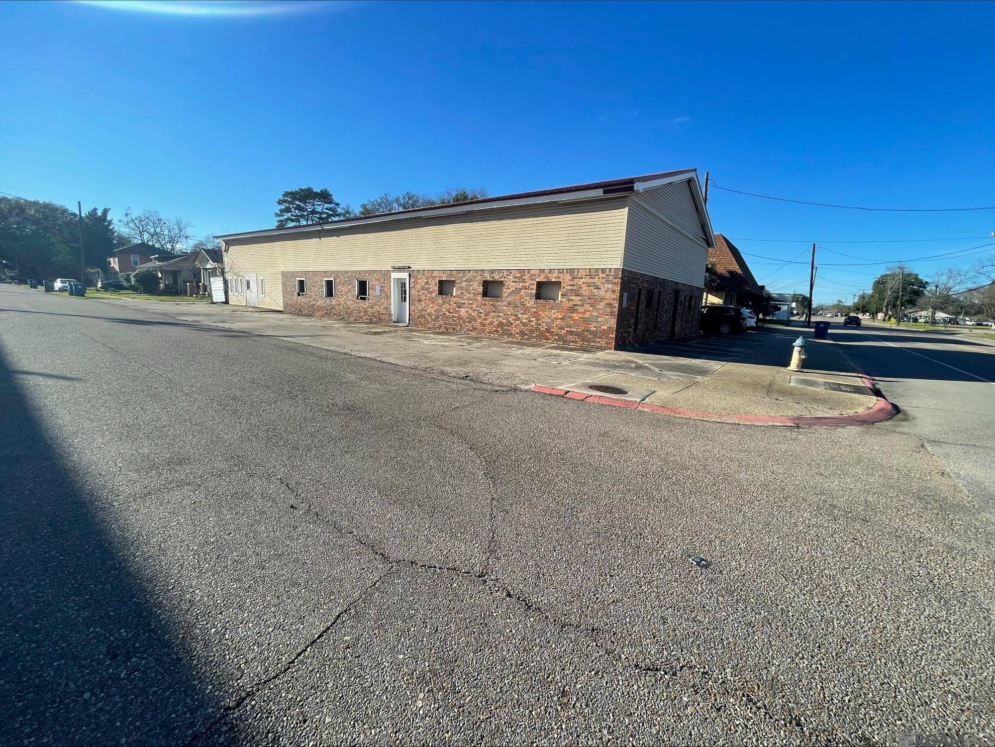 Port Allen, LA 70767,201 N Jefferson Ave