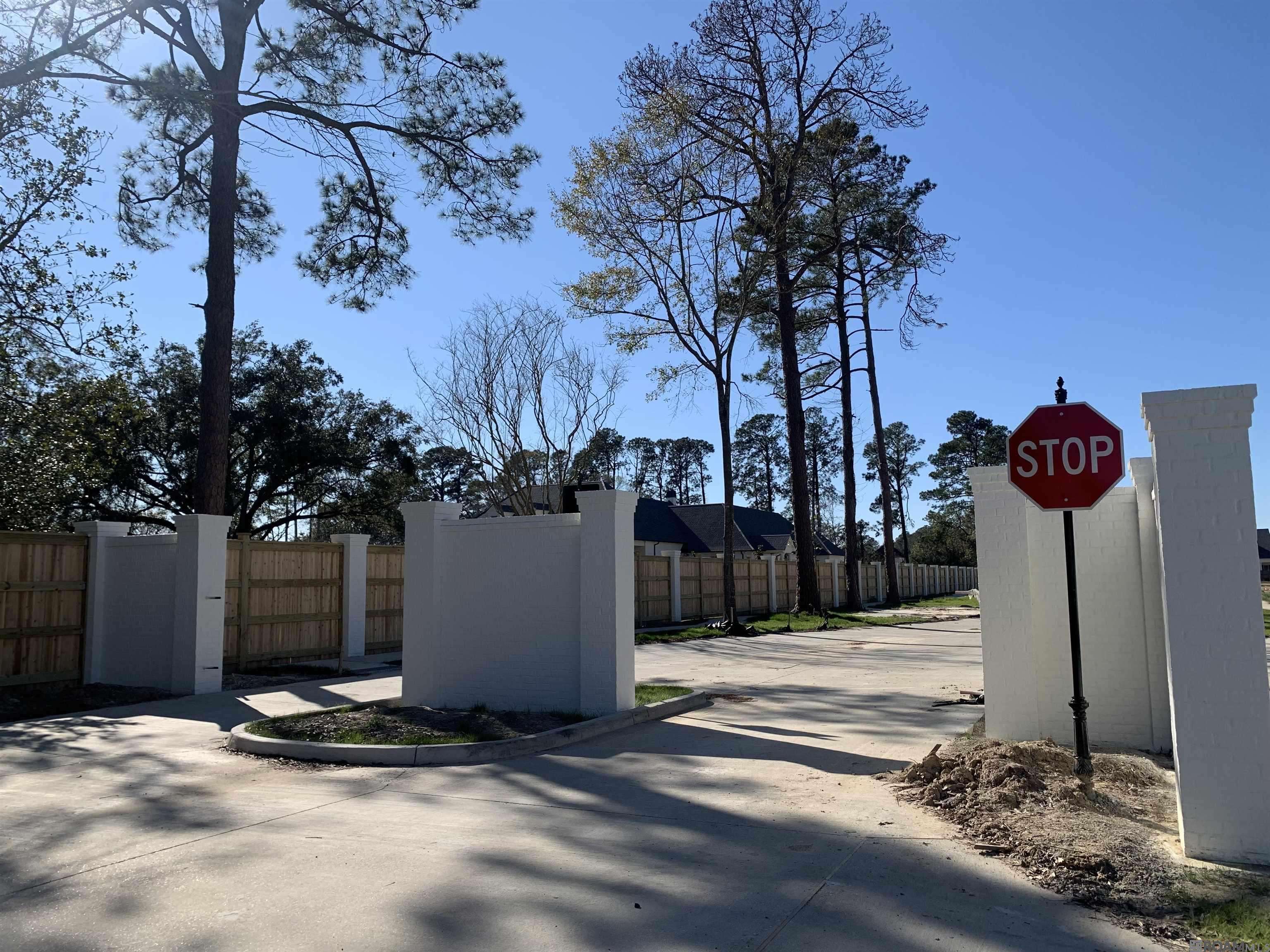 Baton Rouge, LA 70809,9641 Inniswold Park Ln