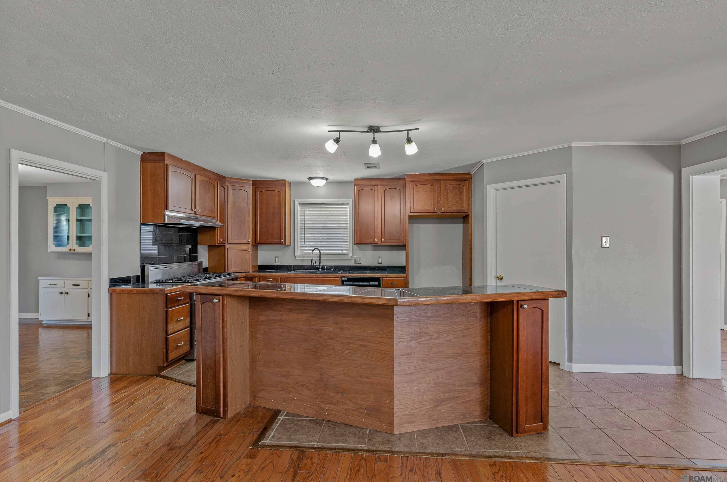 Baton Rouge, LA 70806,8566 E Thurman Dr
