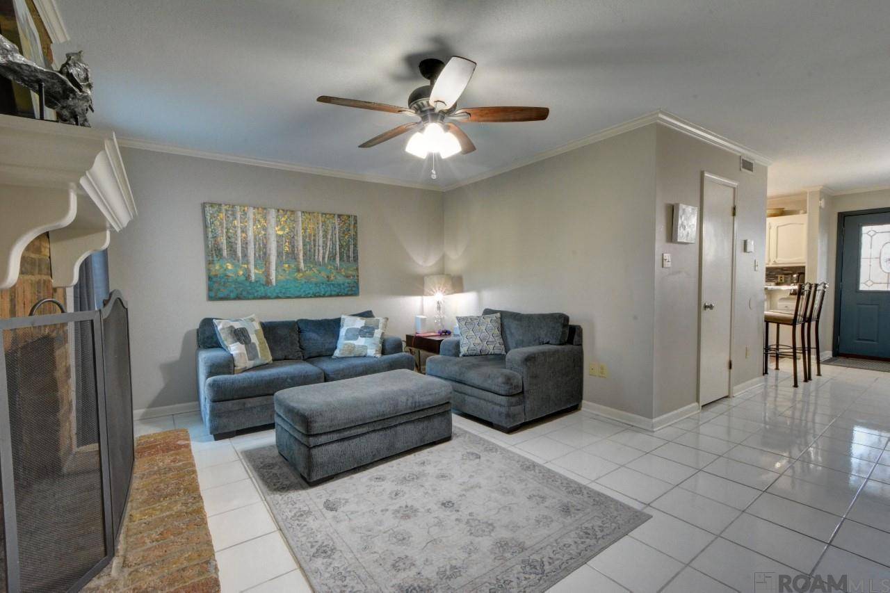 Baton Rouge, LA 70810,9721 Siegen Ln