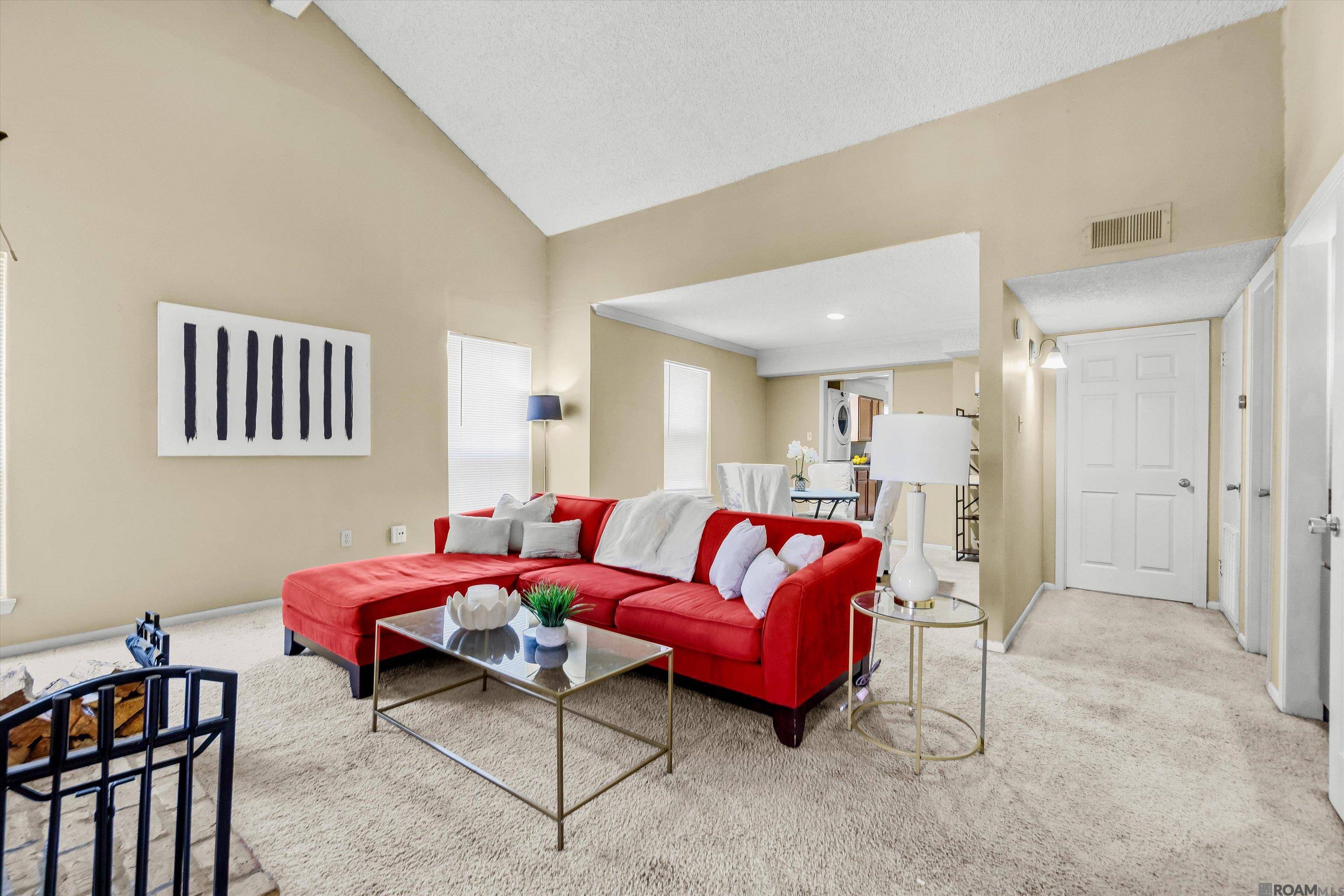 Saint George, LA 70809,8155 Jefferson Hwy ##207