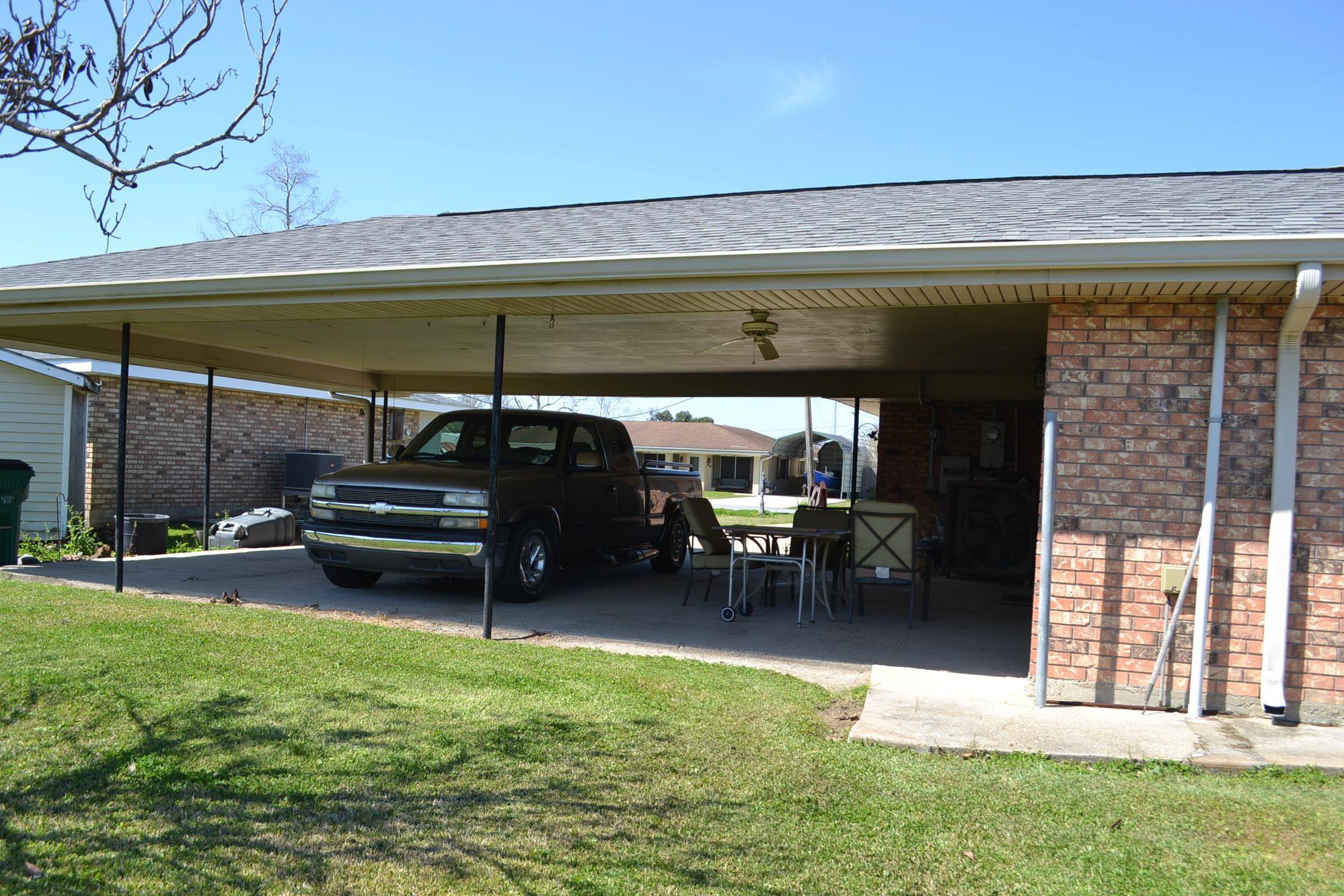 Lockport, LA 70374,163 Comeaux Dr