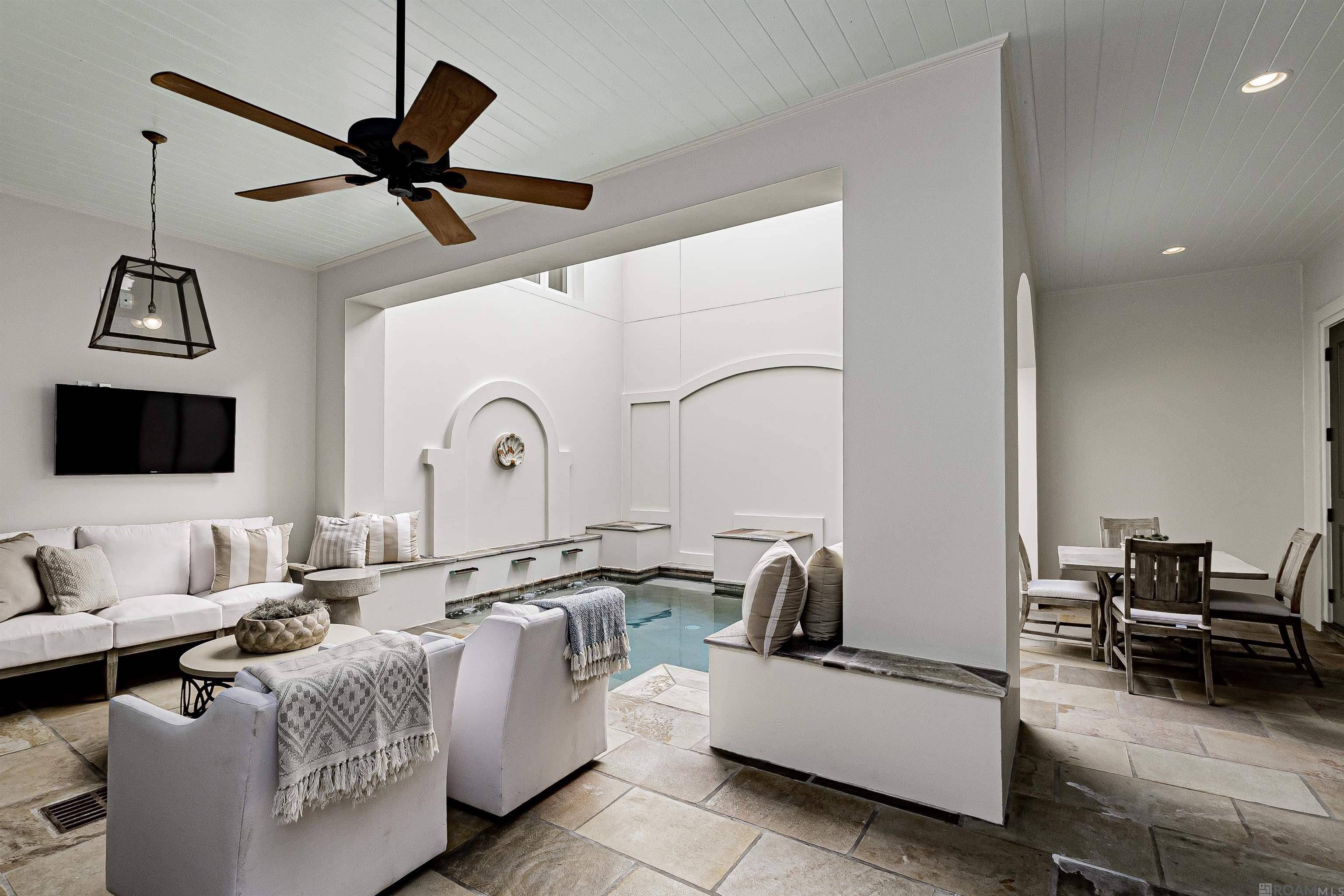 Baton Rouge, LA 70809,10 Country Club Place