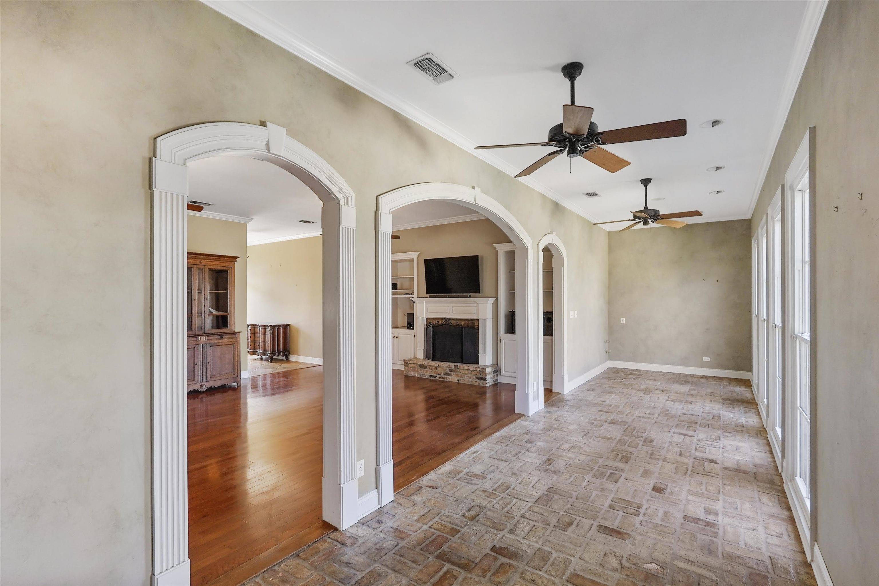 Houma, LA 70360,403 Apache Dr