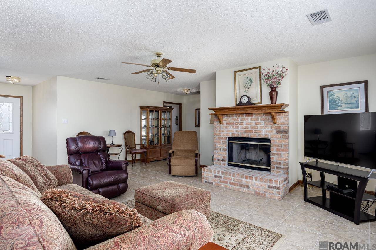 St Amant, LA 70774,14132 Bayou Terrace Dr
