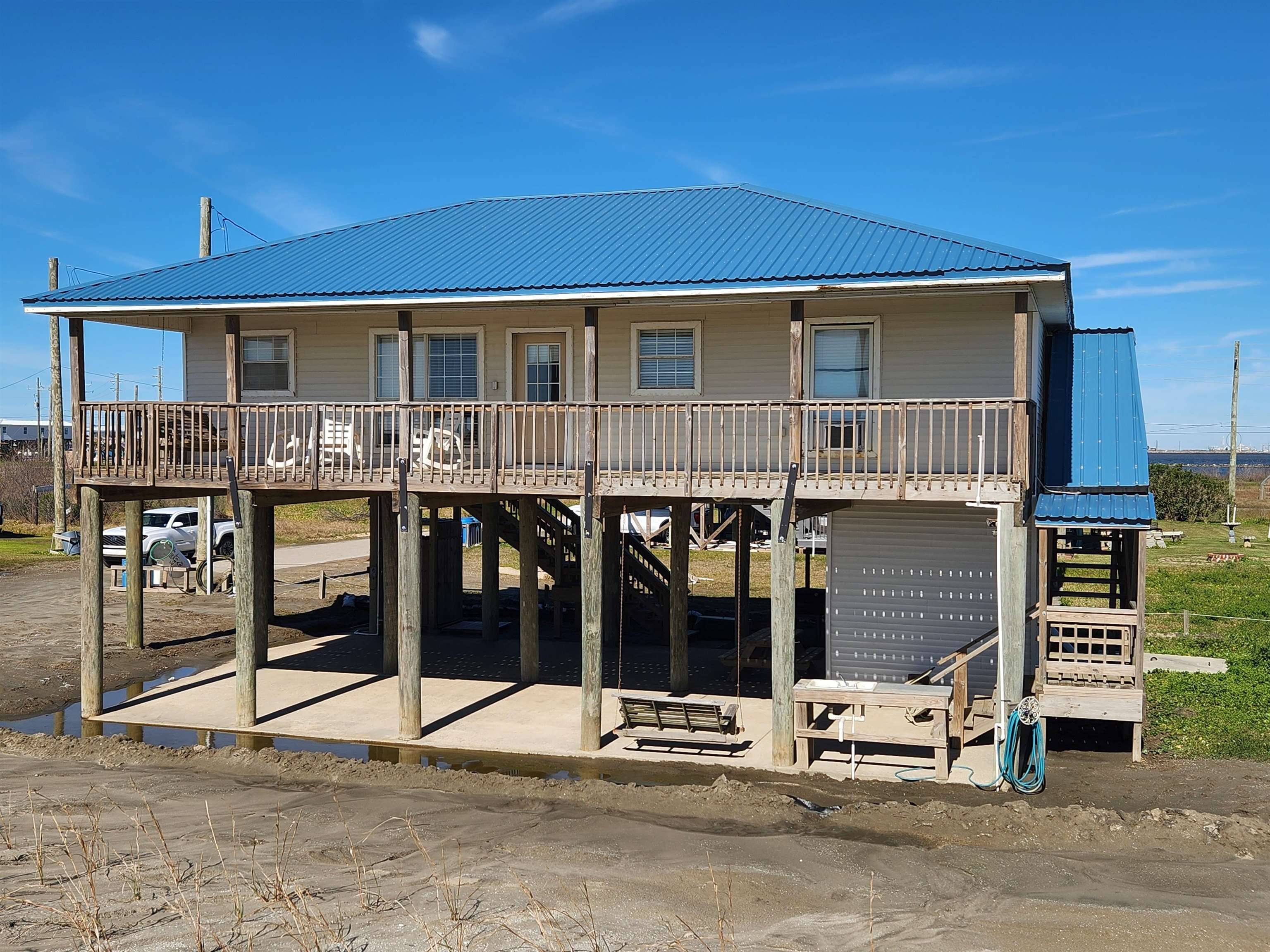 Grand Isle, LA 70358,125 Pompano St