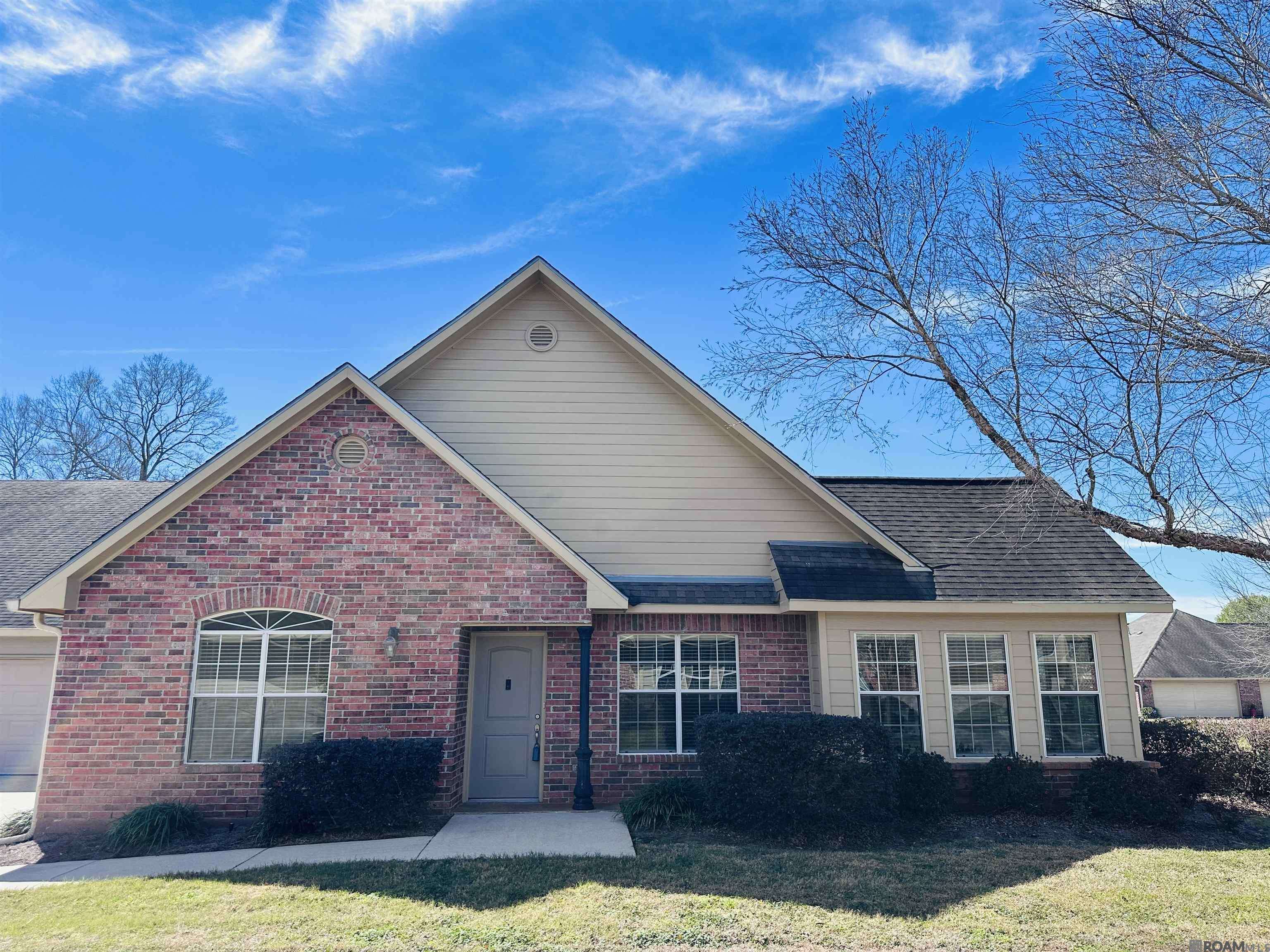 Baton Rouge, LA 70809,7111 Village Charmant ##94